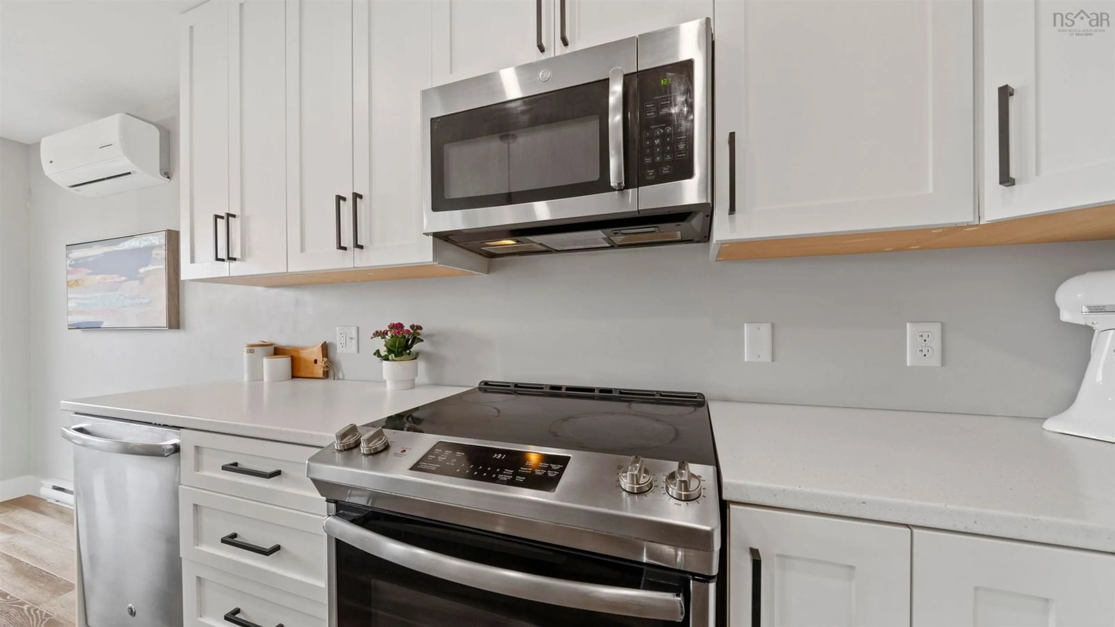 Standard kitchen, unknown for 115 Lier Ridge, Halifax Nova Scotia B3P 0E1