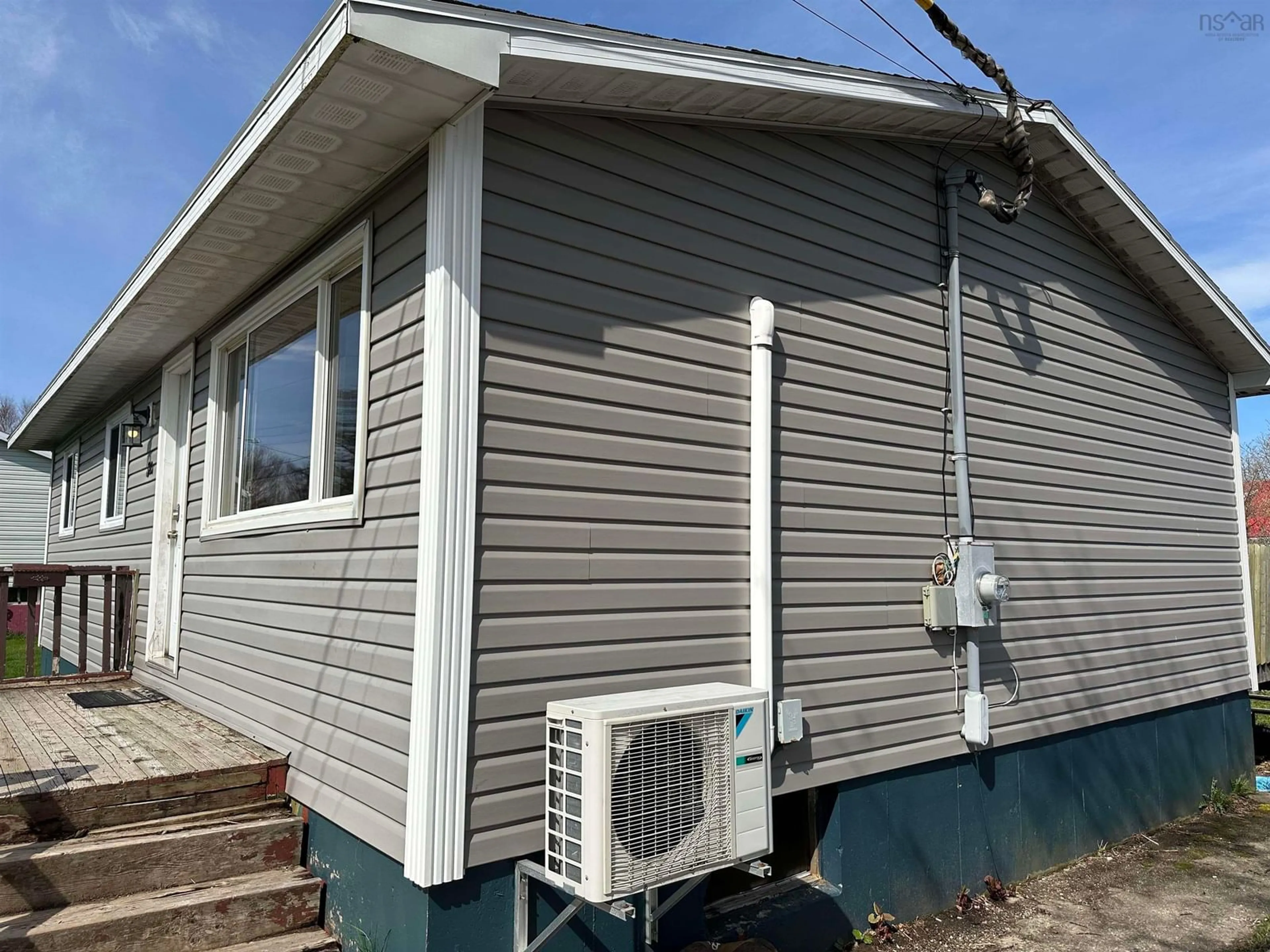 Home with vinyl exterior material, building for 180 Monteith Ave, Westmount Nova Scotia B1R 1L1