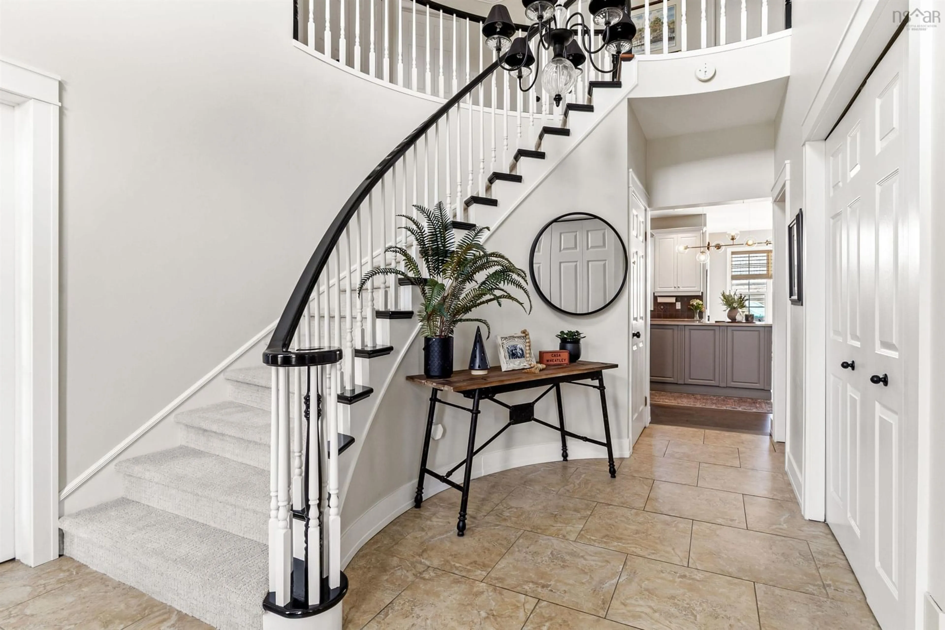 Indoor entryway for 3 Chessvale Close, Halifax Nova Scotia B3M 4C6