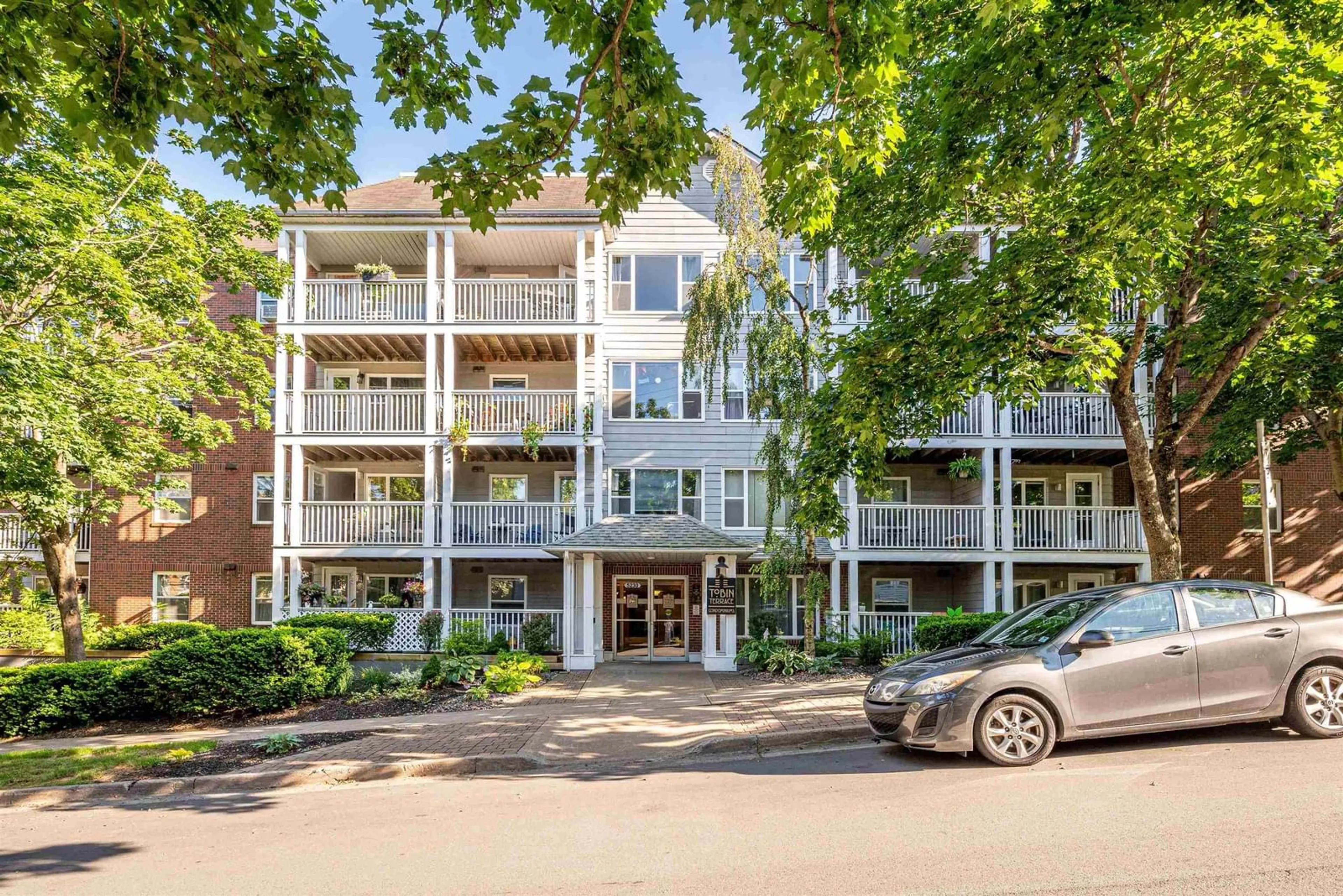 A pic from outside/outdoor area/front of a property/back of a property/a pic from drone, street for 5230 Tobin St #200, Halifax Nova Scotia B3H 1S2