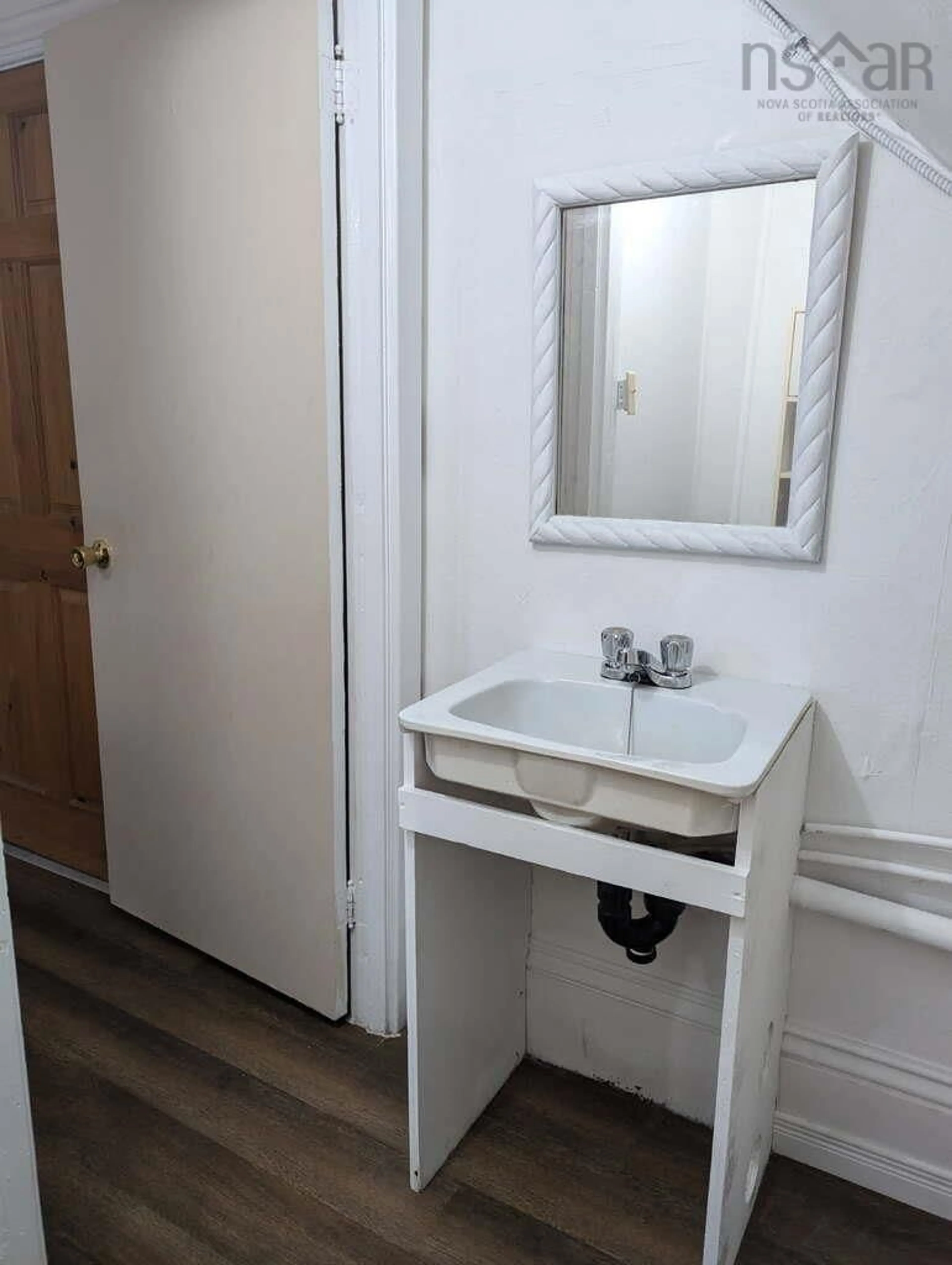 A pic of a room for 256 Main St, Yarmouth Nova Scotia B5A 1C9