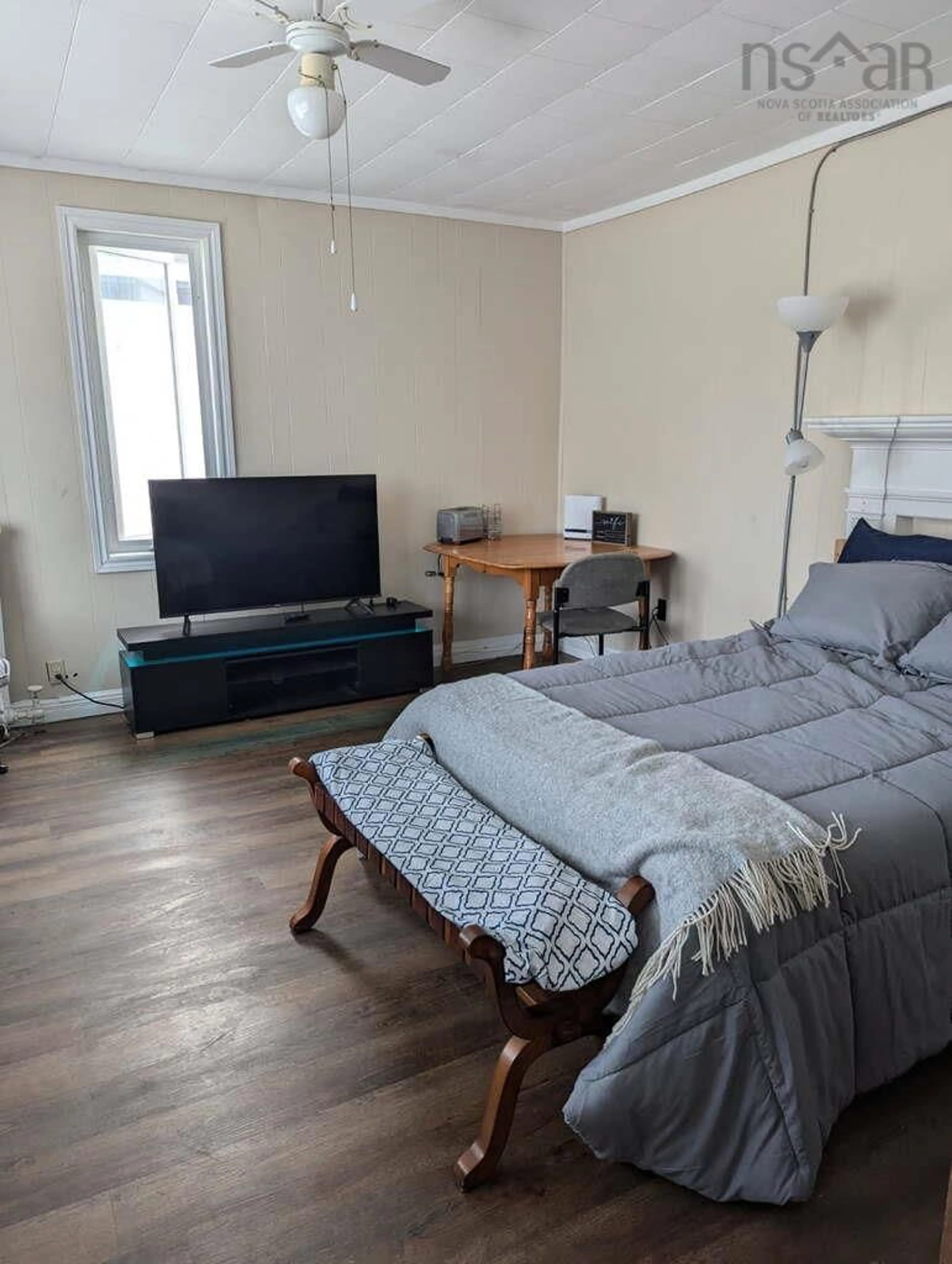 A pic of a room for 256 Main St, Yarmouth Nova Scotia B5A 1C9