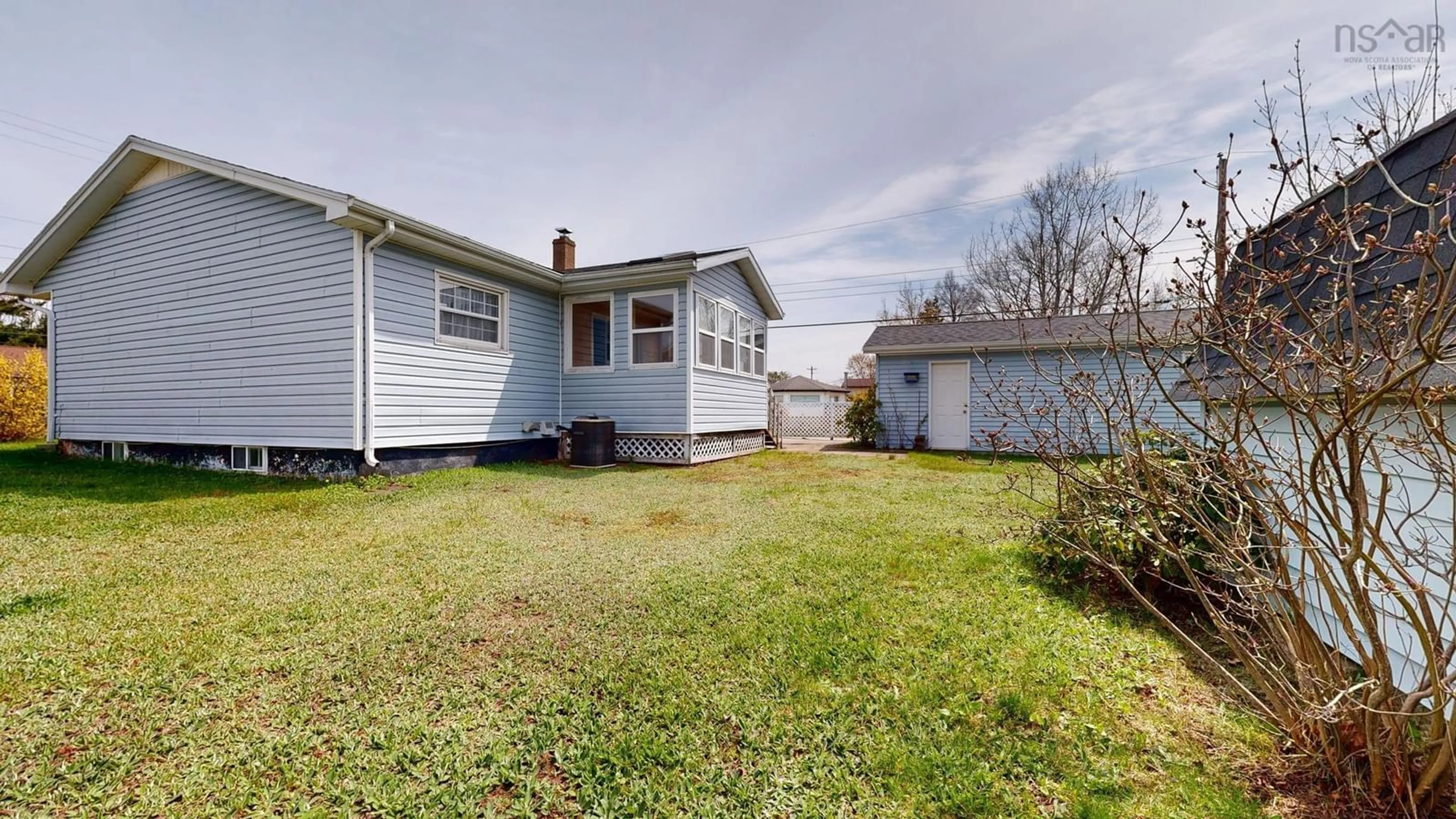A pic from outside/outdoor area/front of a property/back of a property/a pic from drone, street for 997 Argus Dr, Greenwood Nova Scotia B0P 1R0