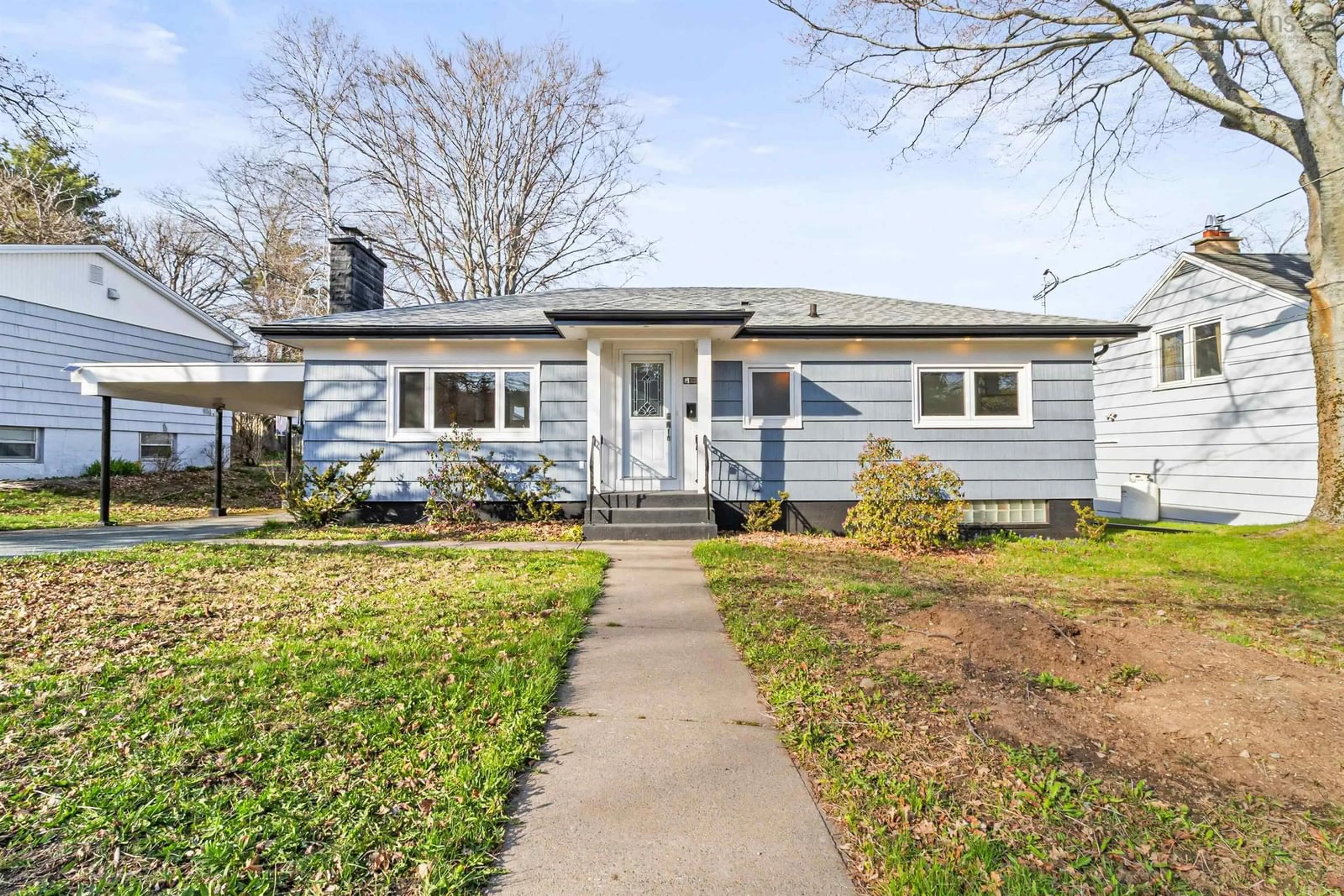 Home with vinyl exterior material, street for 2935 Joseph Howe Dr, Halifax Nova Scotia B3L 4H1