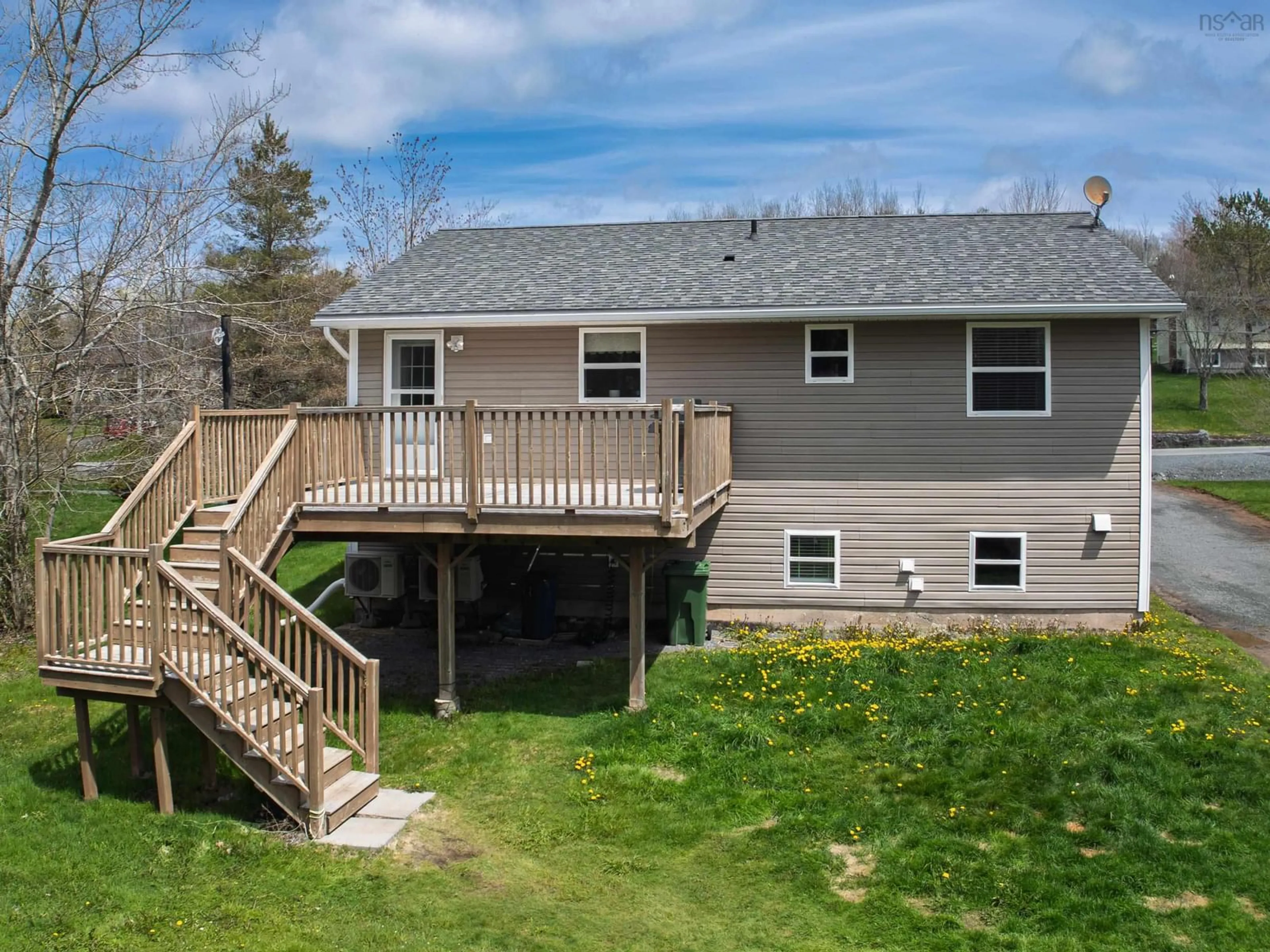 A pic from outside/outdoor area/front of a property/back of a property/a pic from drone, unknown for 10 Robert Scott Dr, Lantz Nova Scotia B2S 2A3