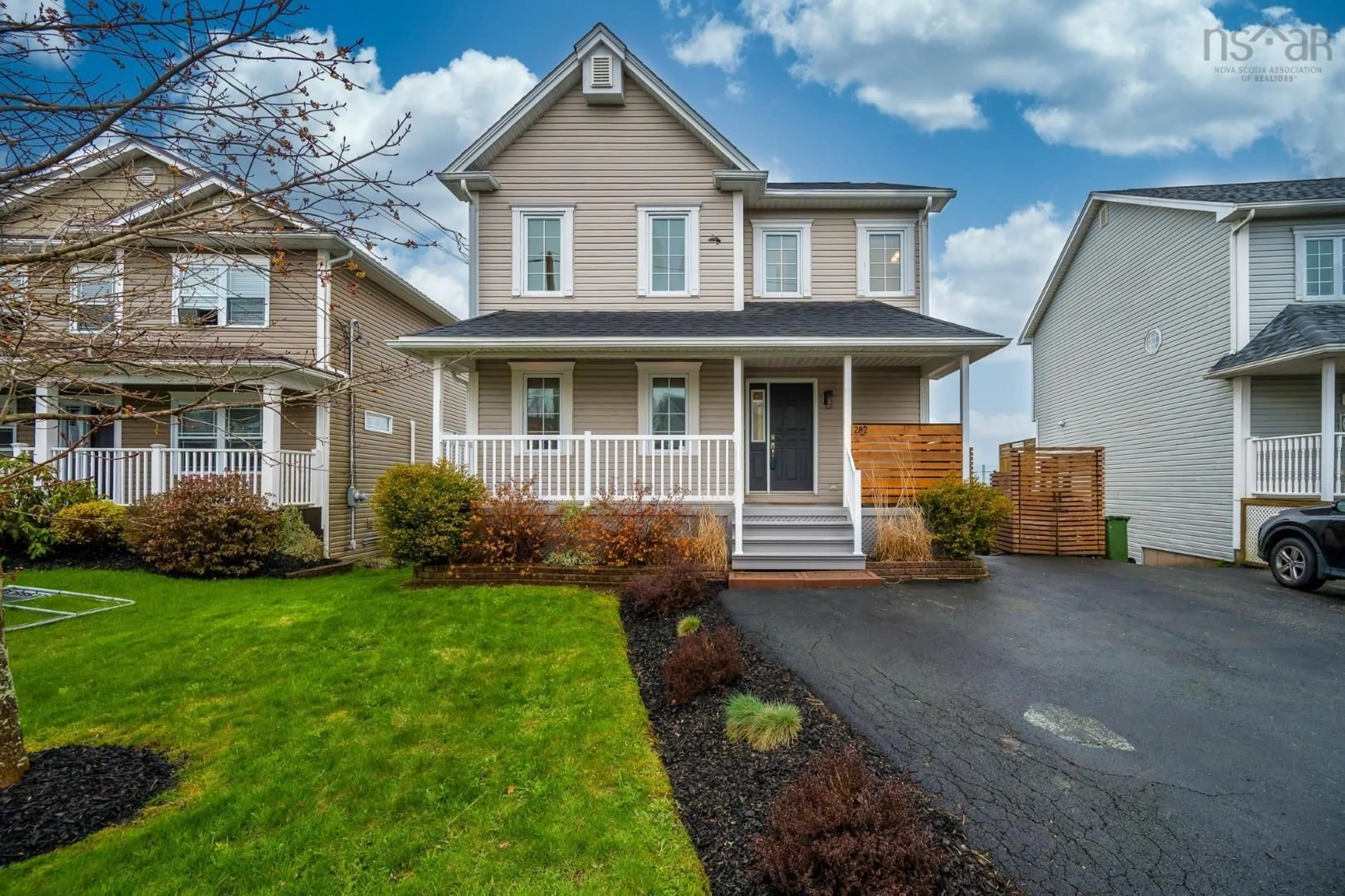 Home with vinyl exterior material, street for 282 Southampton Dr, Dartmouth Nova Scotia B2V 2V8
