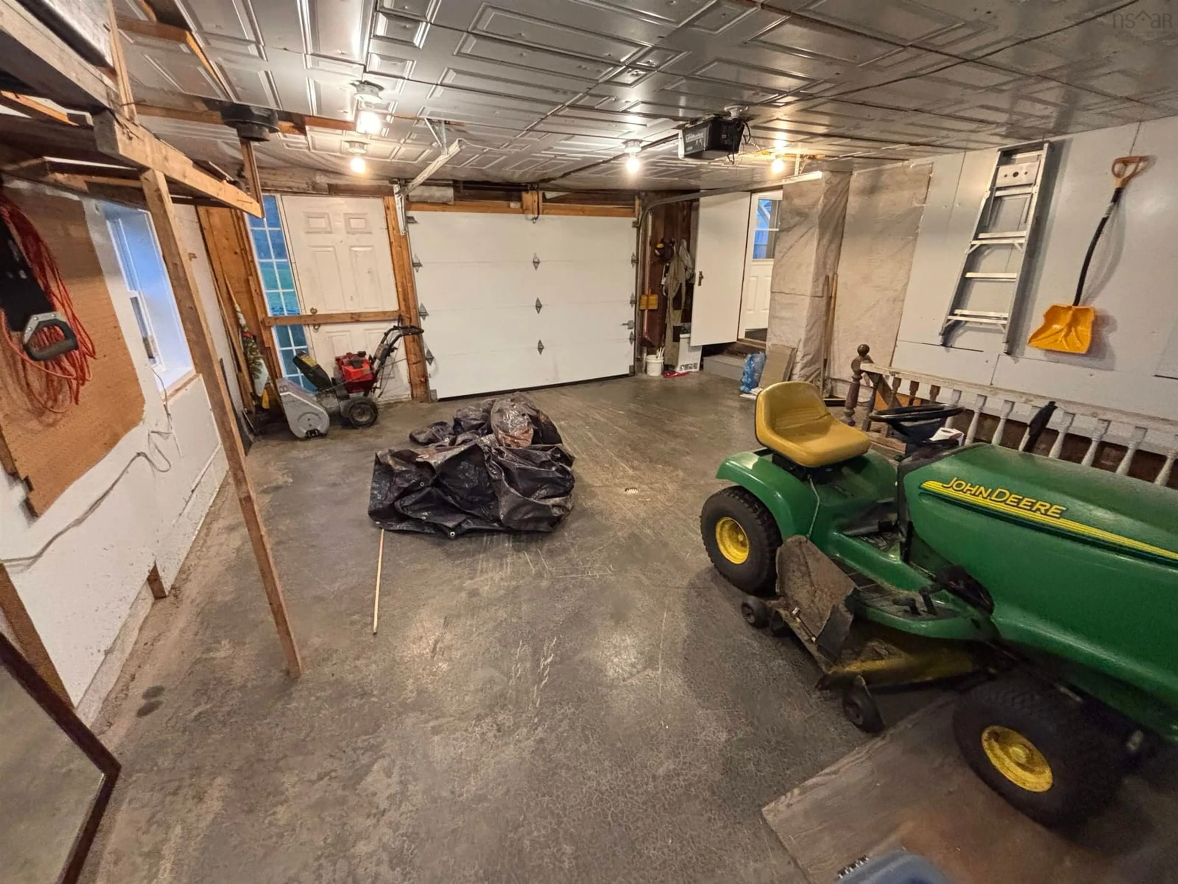 Indoor garage for 1 High St, Londonderry Nova Scotia B0M 1M0