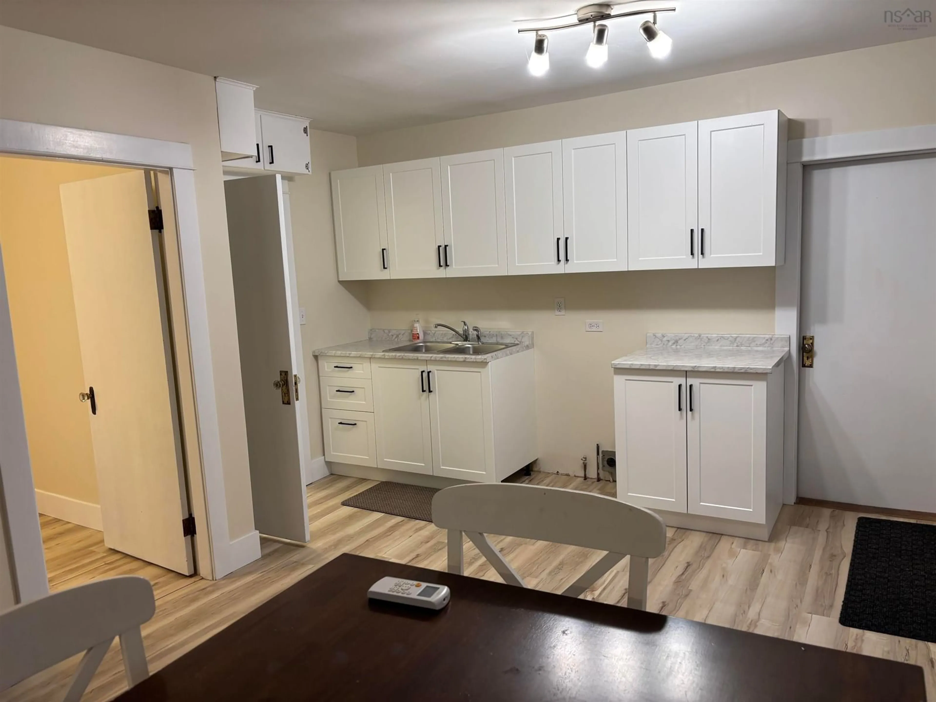 Standard kitchen, wood/laminate floor for 1 High St, Londonderry Nova Scotia B0M 1M0