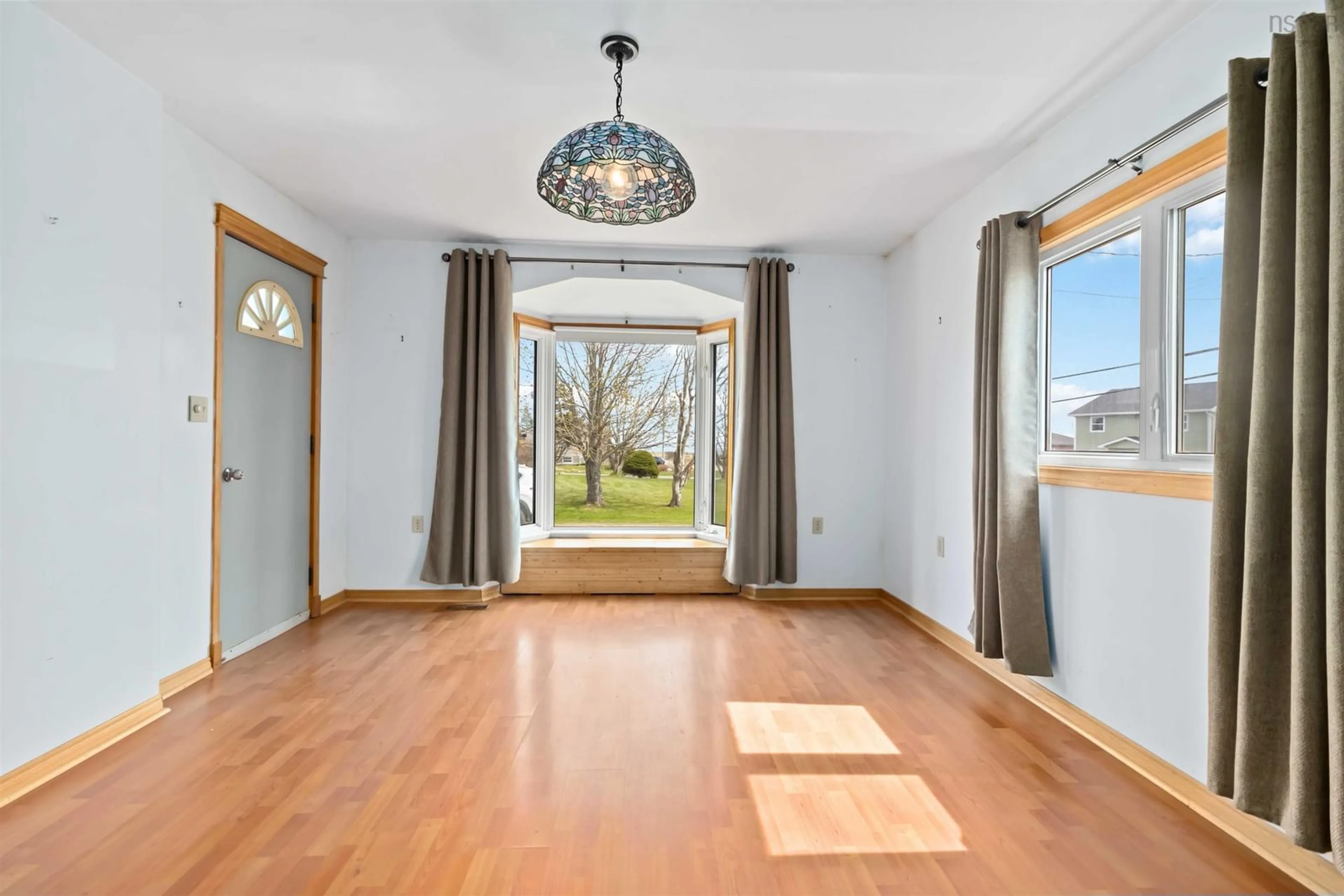 Indoor entryway for 1996 Shore Road Rd, Eastern Passage Nova Scotia B3G 1H4