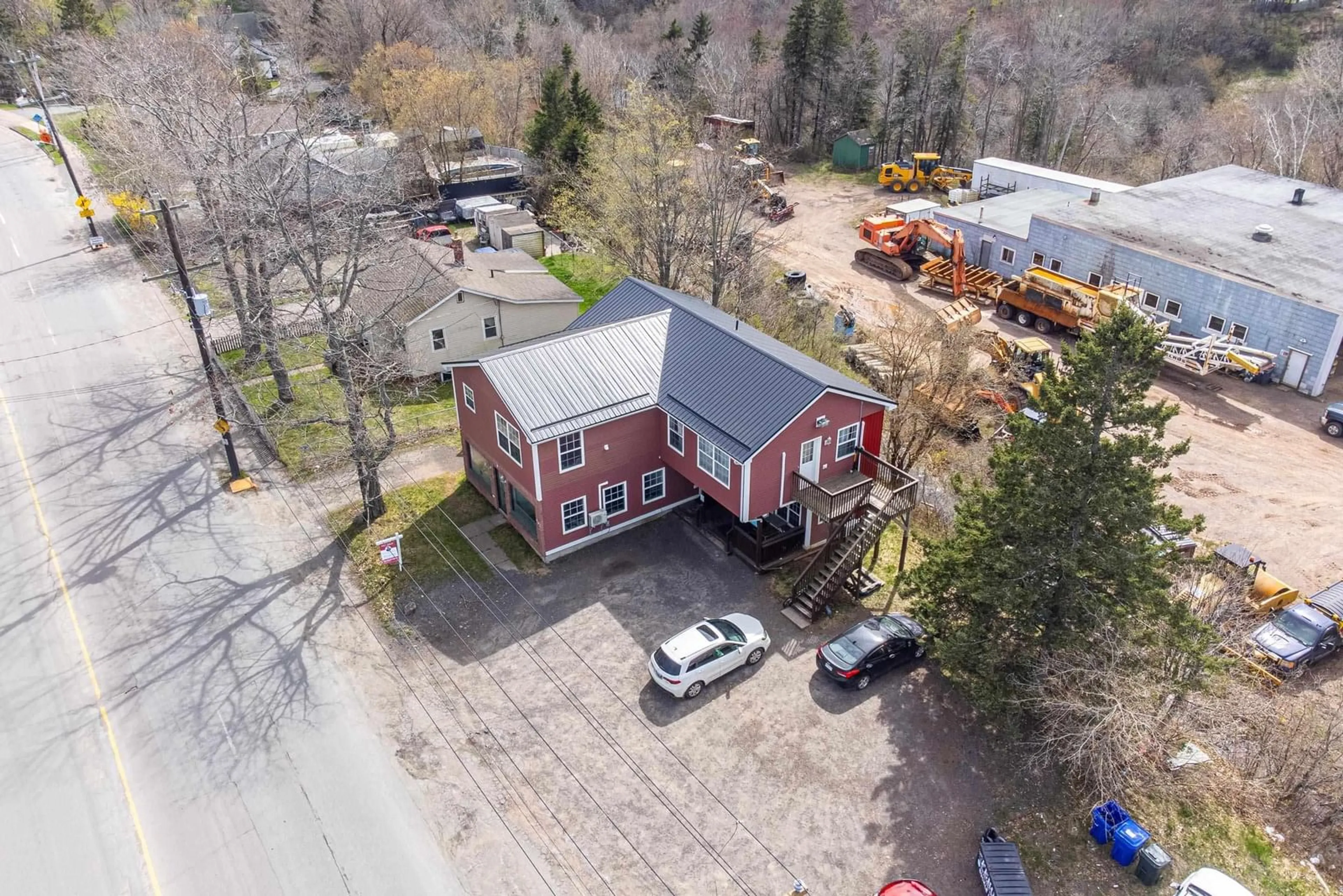 A pic from outside/outdoor area/front of a property/back of a property/a pic from drone, building for 362 Willow St, Truro Nova Scotia B2N 5A5