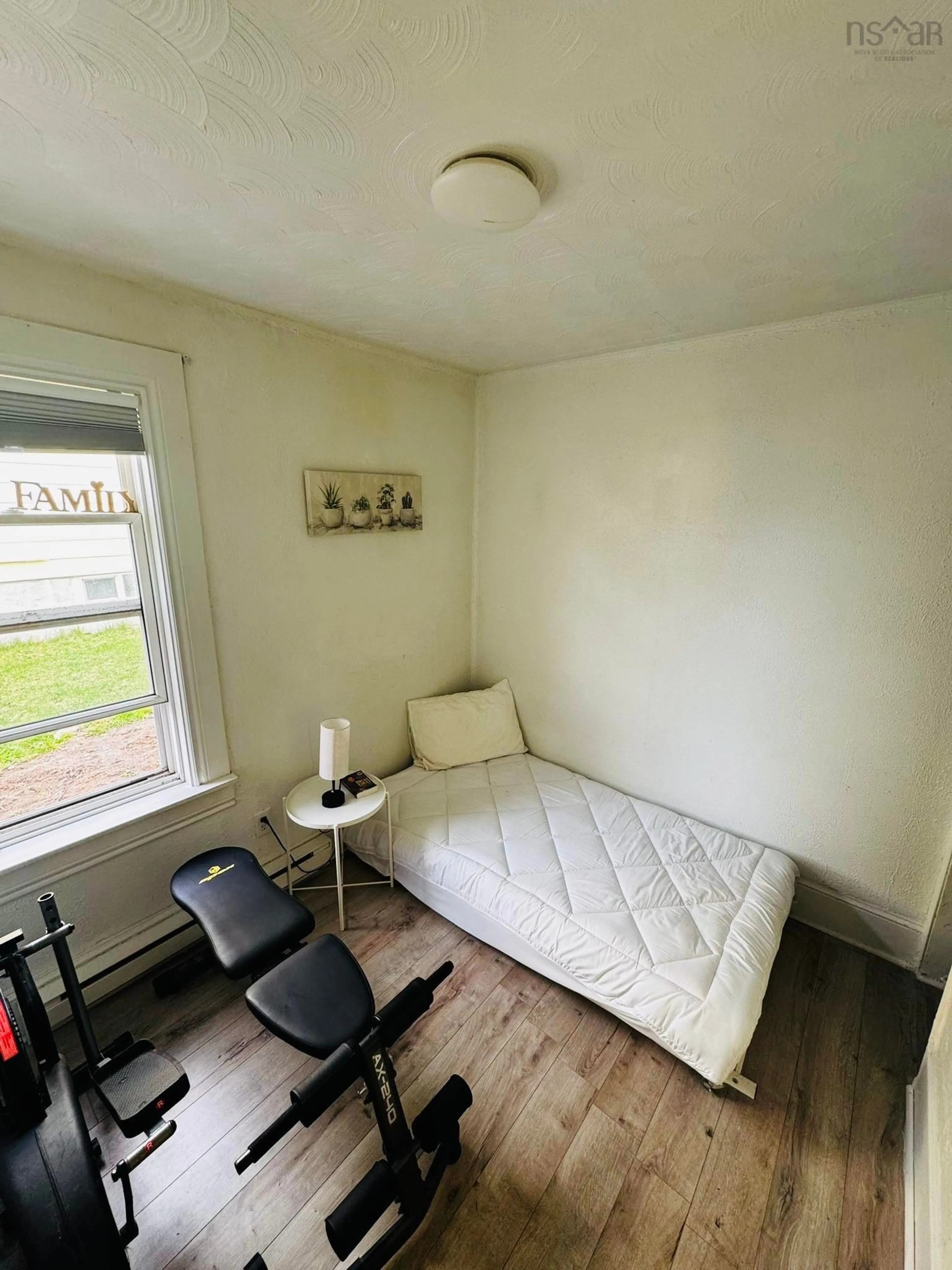 A pic of a room for 105 Welton St, Sydney Nova Scotia B1P 5R6