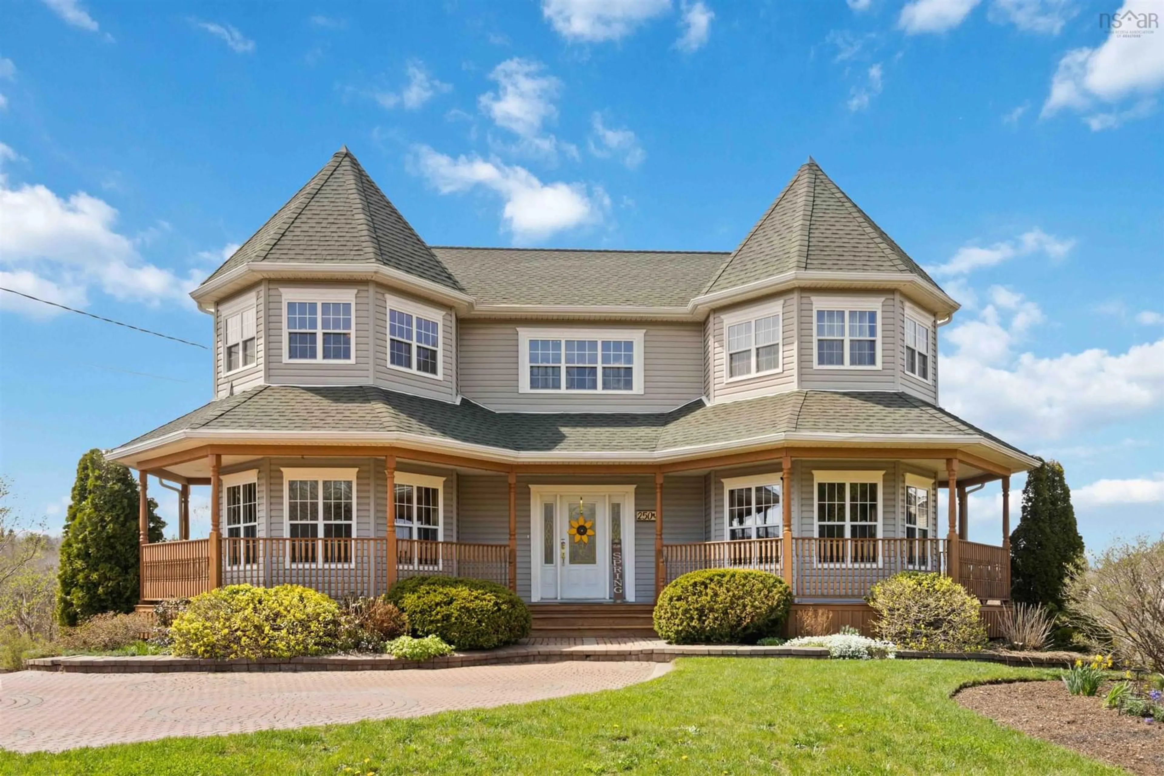 Home with vinyl exterior material, building for 250 Beaver Bank Rd, Beaver Bank Nova Scotia B4E 1J7