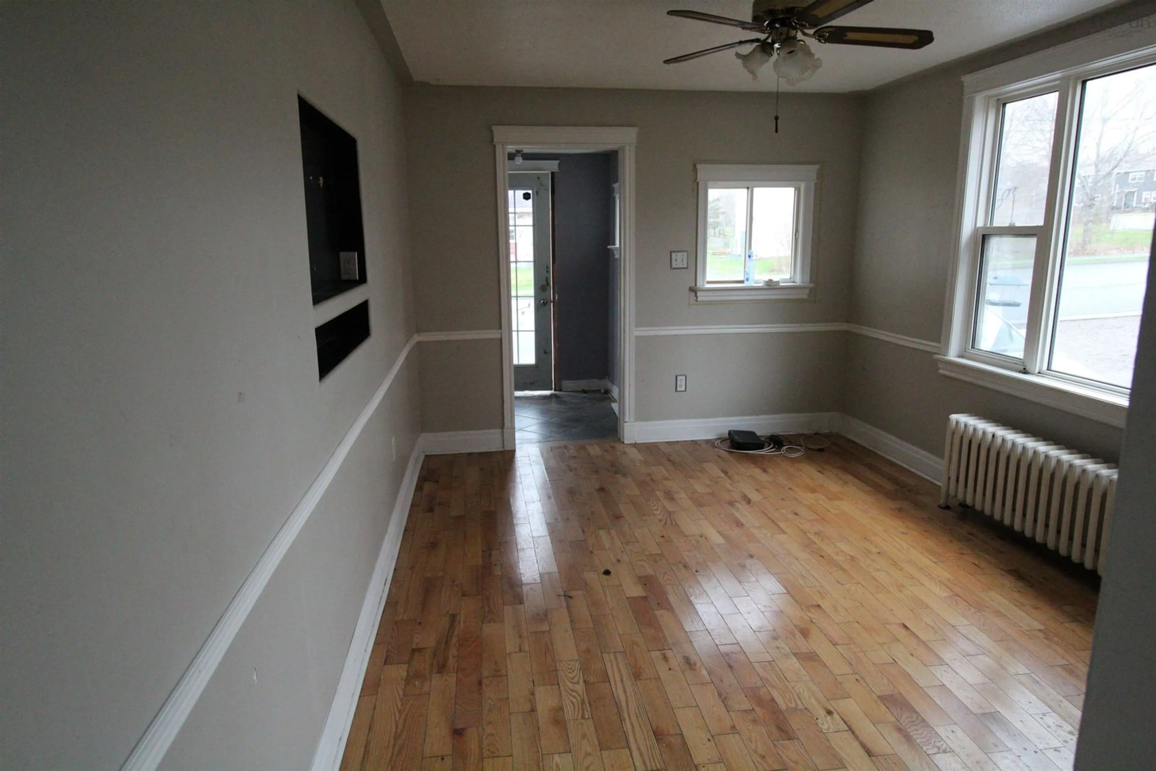 A pic of a room for 518 Main St, Sydney Mines Nova Scotia B1V 2K6