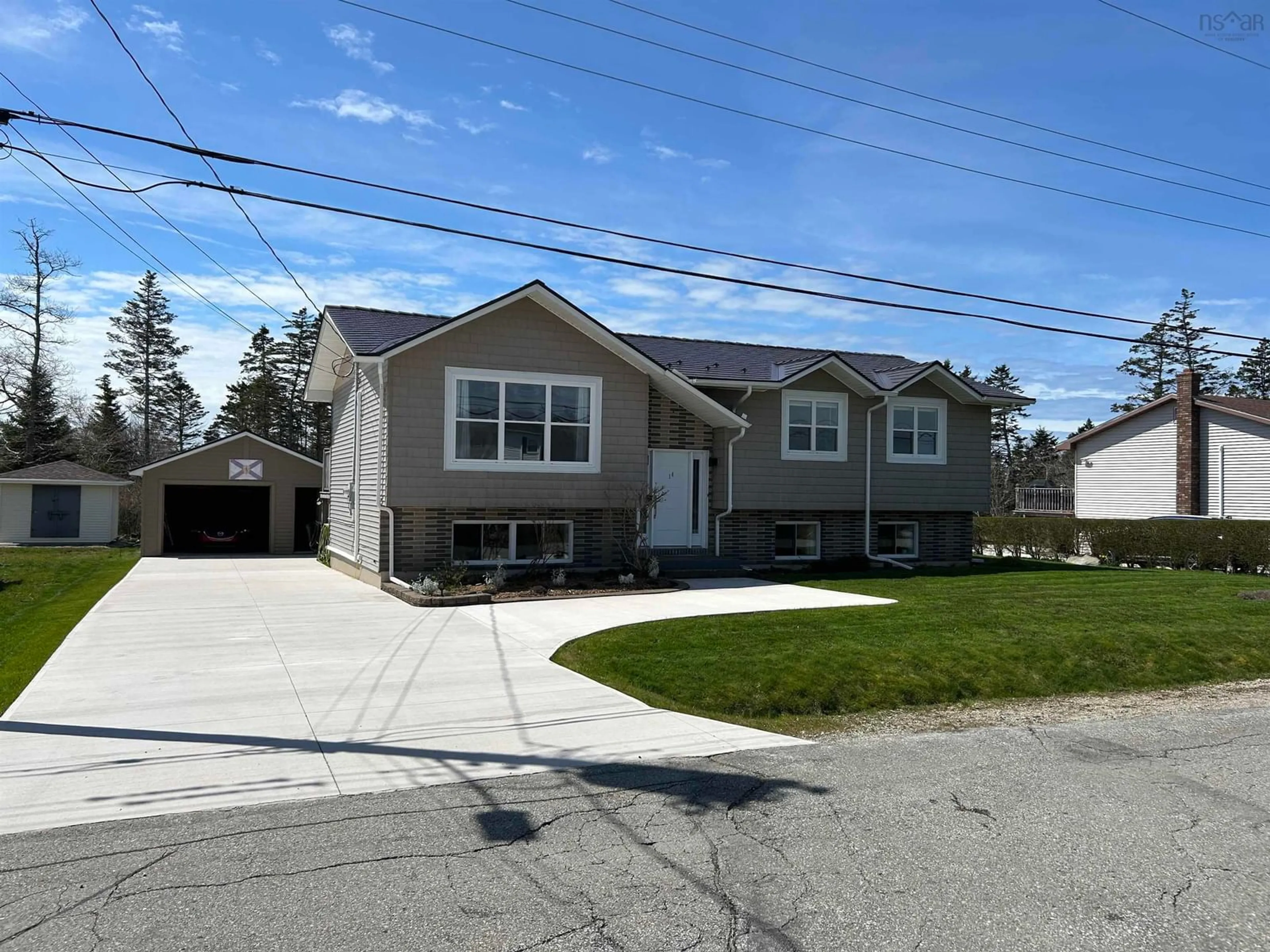 Home with vinyl exterior material, street for 14 Sprucewood Cres, Yarmouth Nova Scotia B5A 4N2