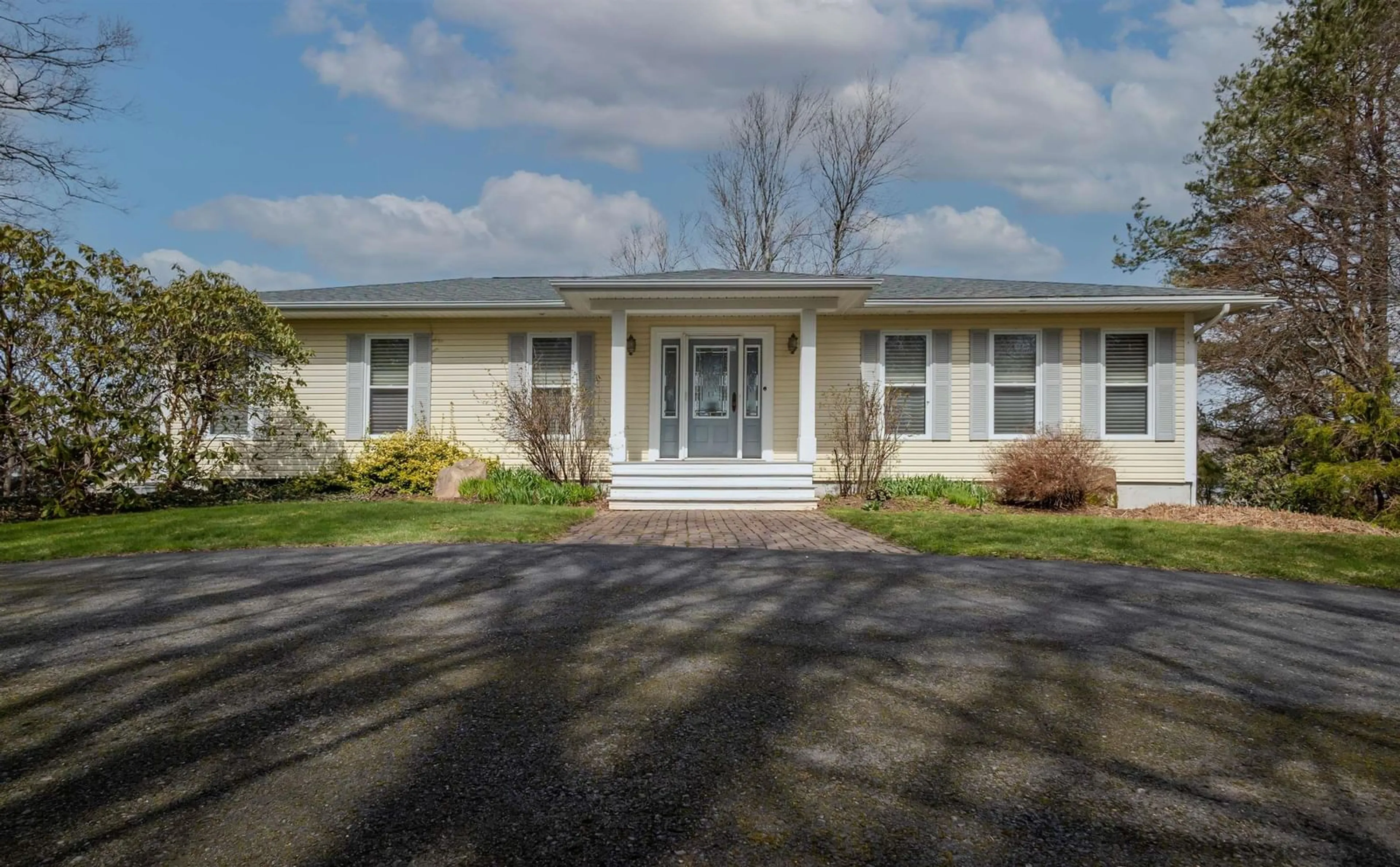 Home with vinyl exterior material, street for 86 Tweednooge Pl, East Bay Nova Scotia B1J 1M6