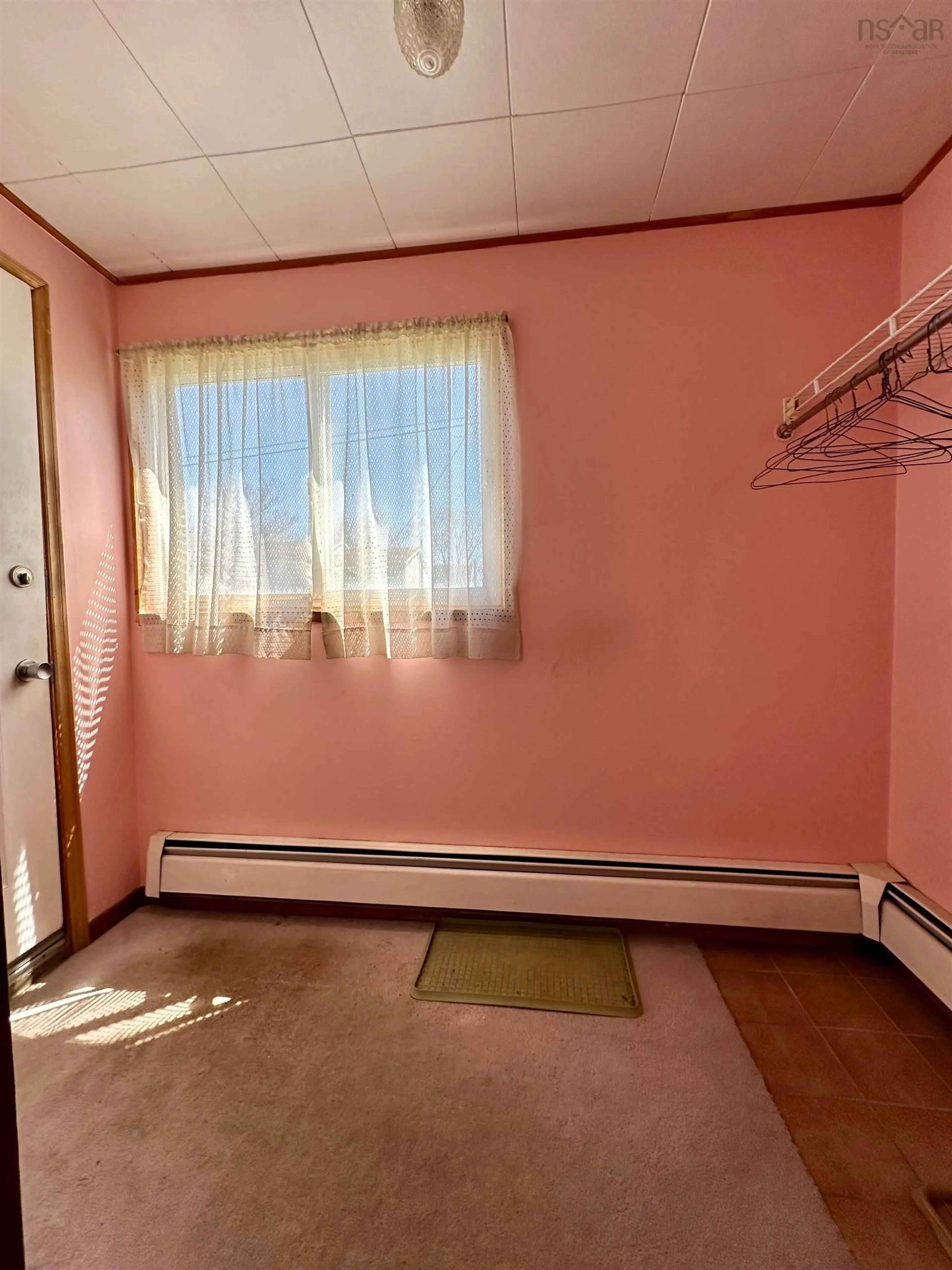 A pic of a room for 111 Rosedale Avenue, Halifax Nova Scotia B3N 2J6