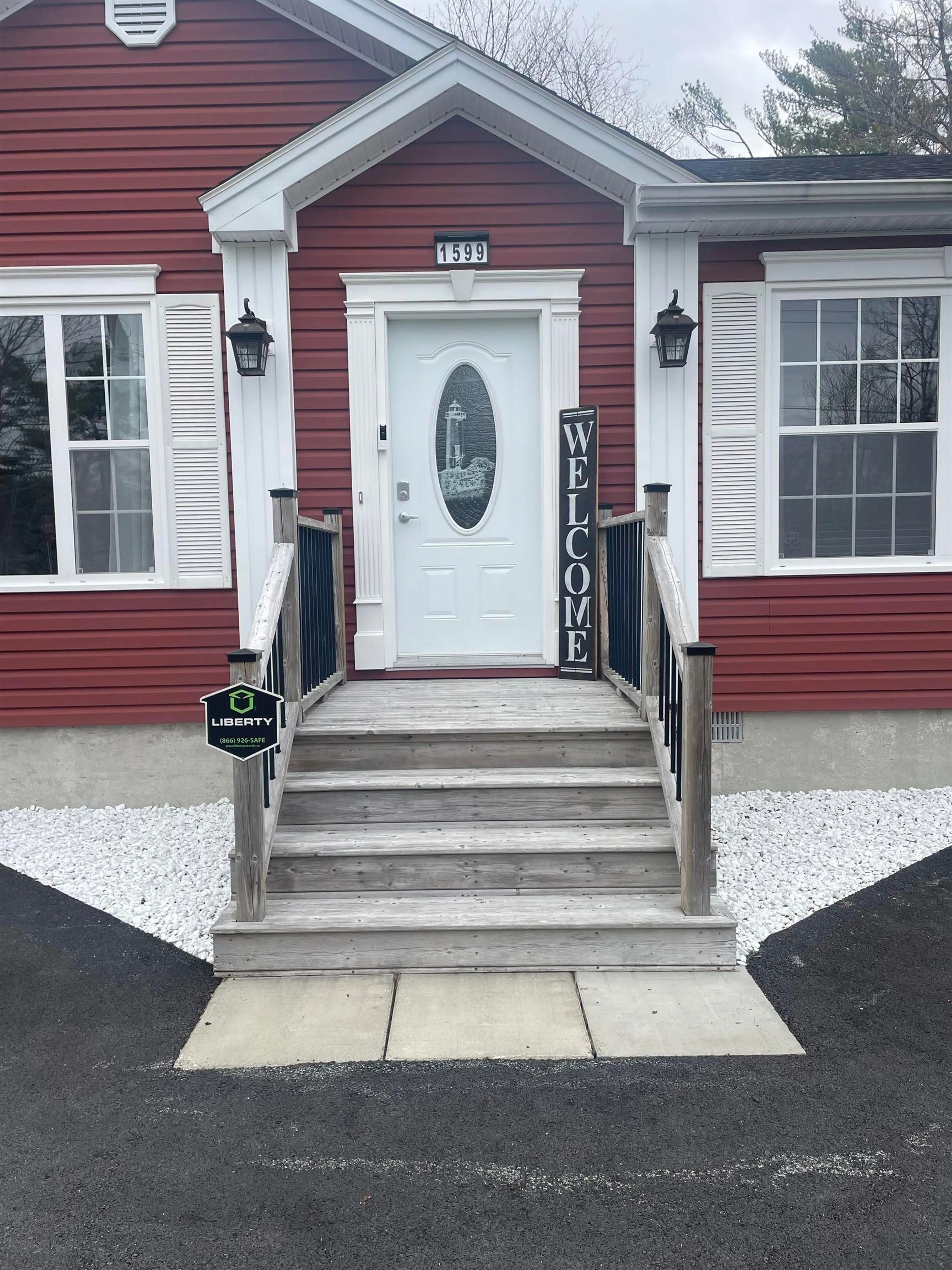 Indoor entryway for 1599 Lake Rd, Sandy Point Nova Scotia B0W 1W0