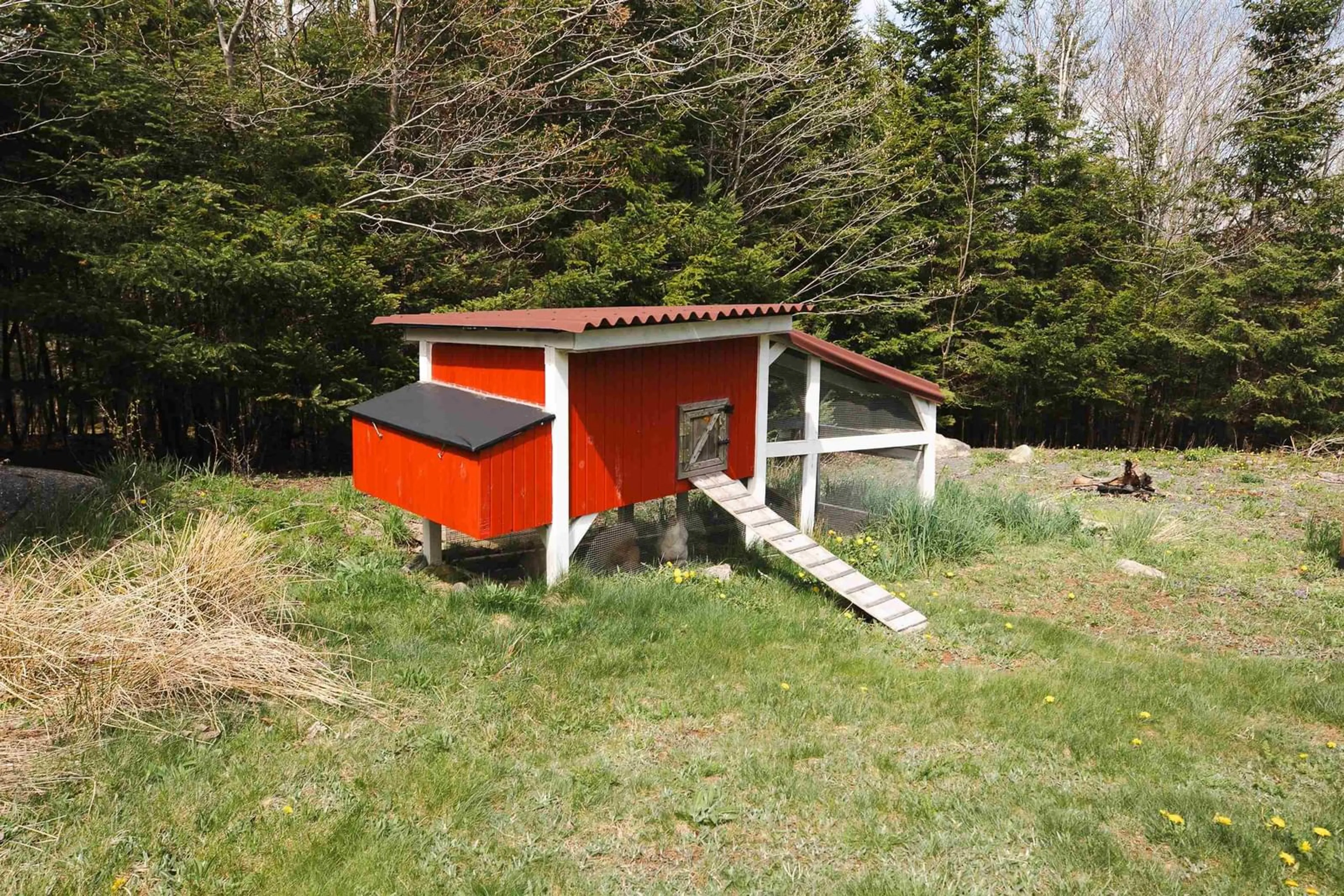 Shed for 96 Matthew Dr, Hammonds Plains Nova Scotia B4B 1T8