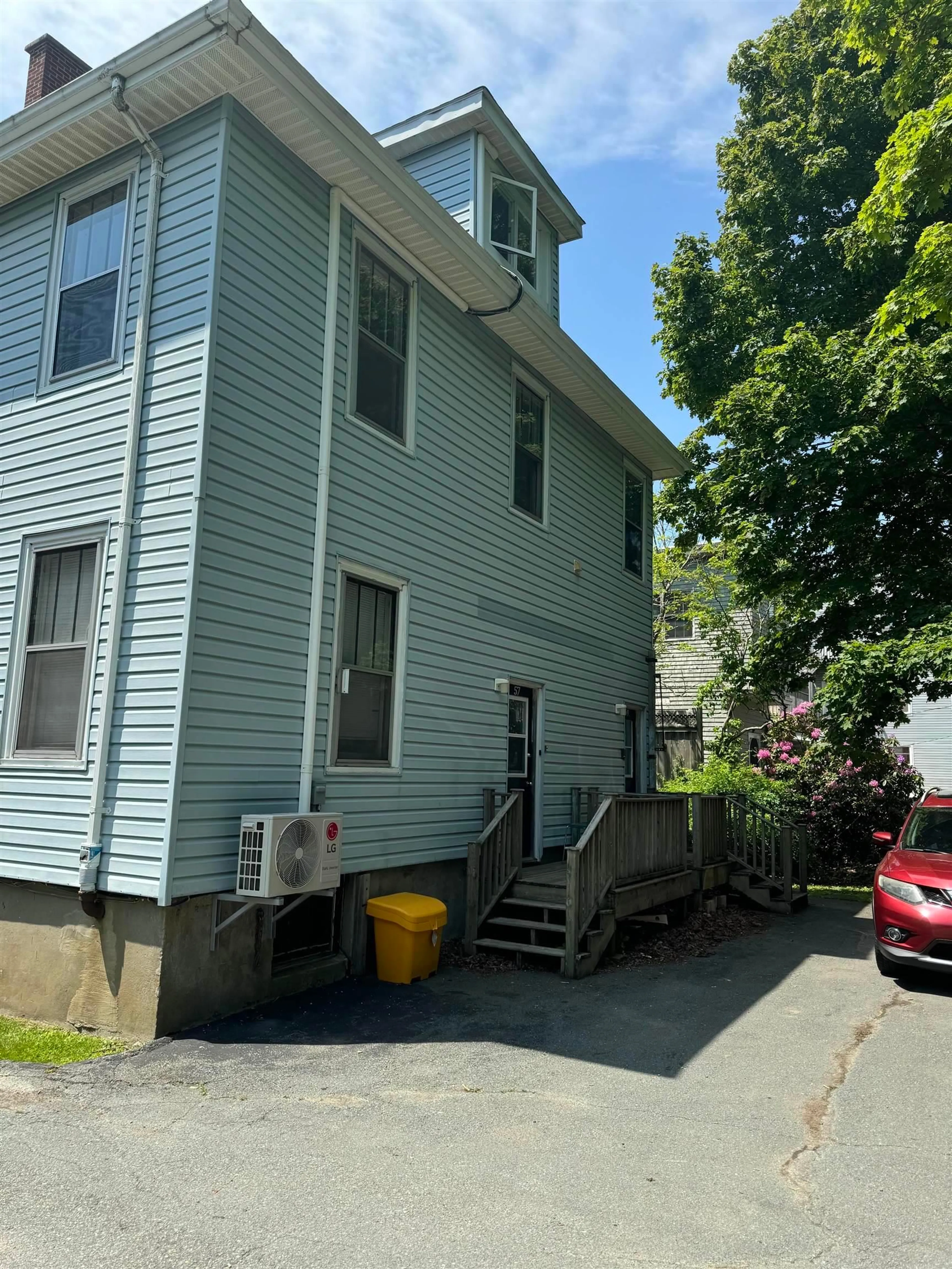 Unknown for 1657-1659-1659A Oxford St, Halifax Nova Scotia B3H 3Z5