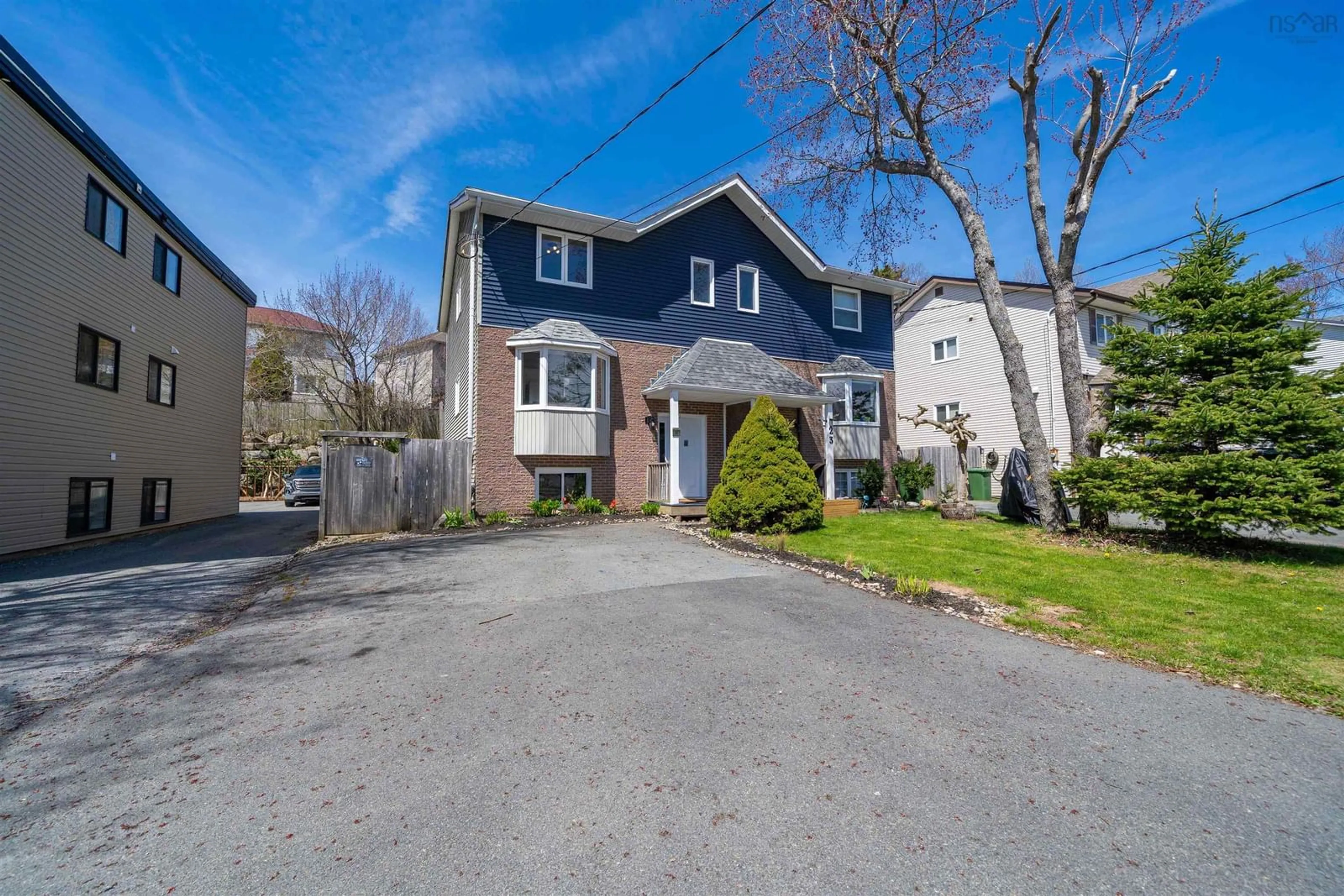 A pic from outside/outdoor area/front of a property/back of a property/a pic from drone, street for 25 Quarry Rd, Halifax Nova Scotia B3N 1X1
