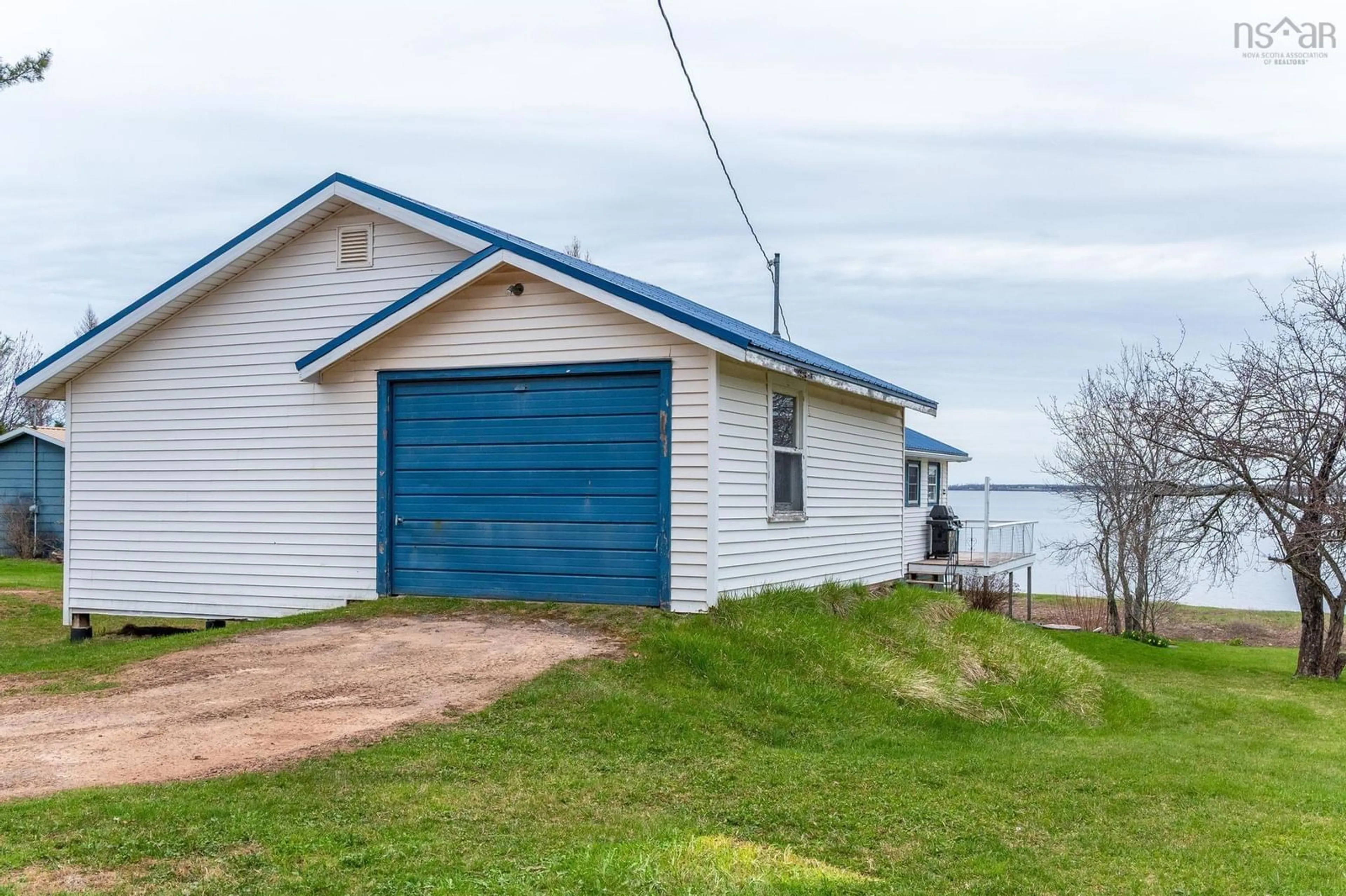 Shed for 19 Barrachois Lane, Sand Point Nova Scotia B0K 1V0