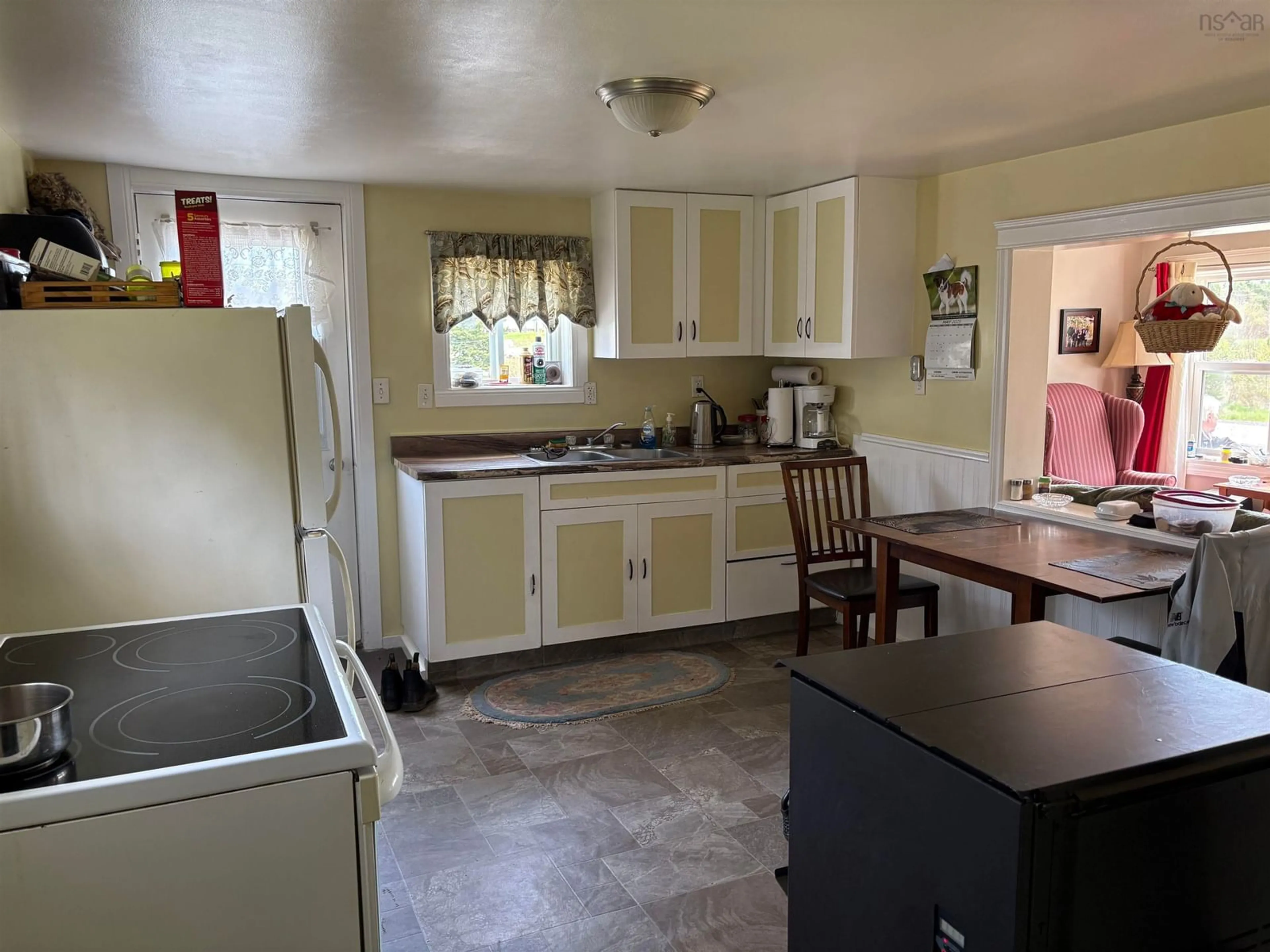 Standard kitchen, unknown for 5949 Highway 4, Linacy Nova Scotia B2H 5C4
