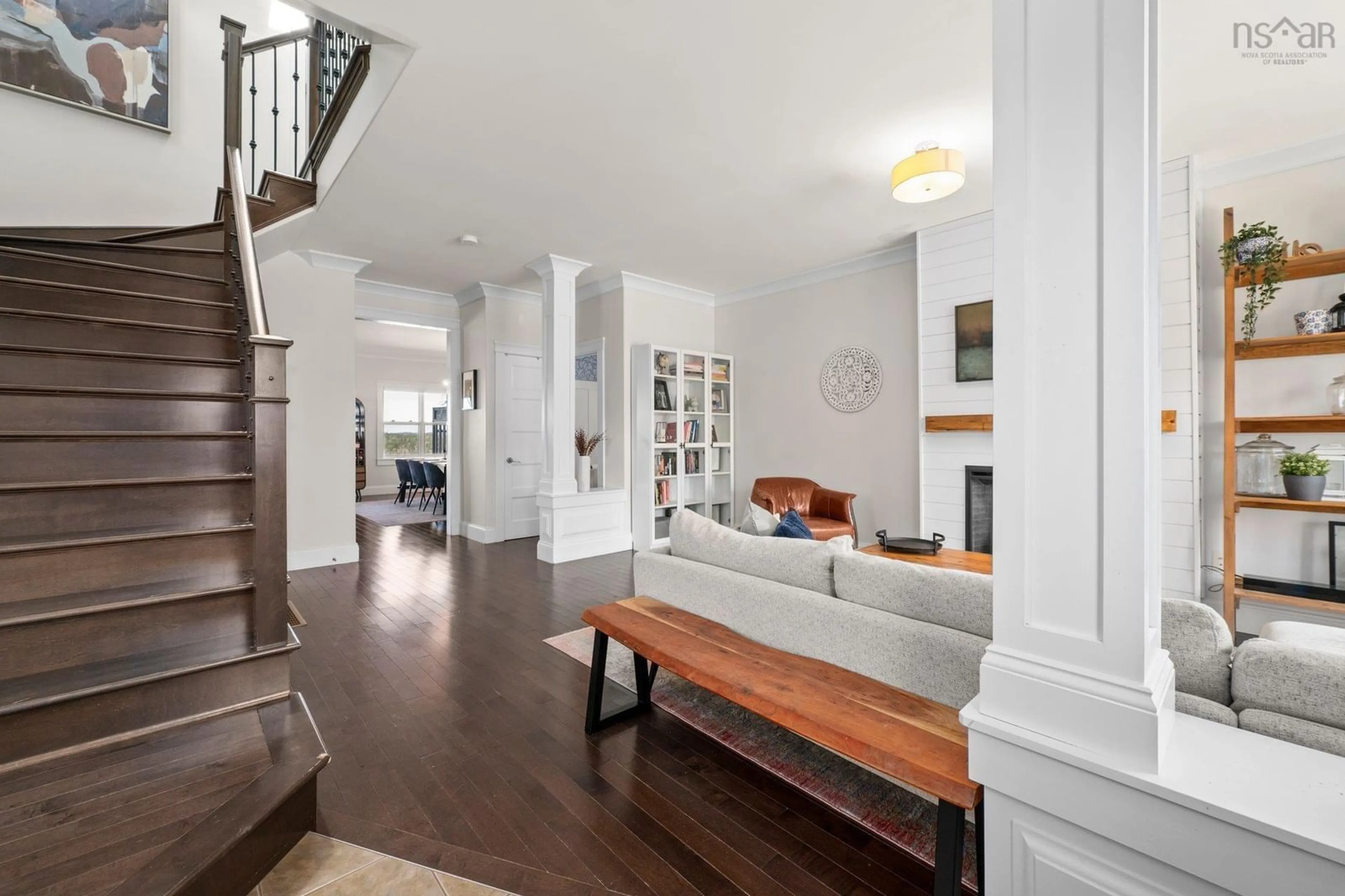 Indoor foyer for 135 Maple Grove Ave, Timberlea Nova Scotia B3T 0C9