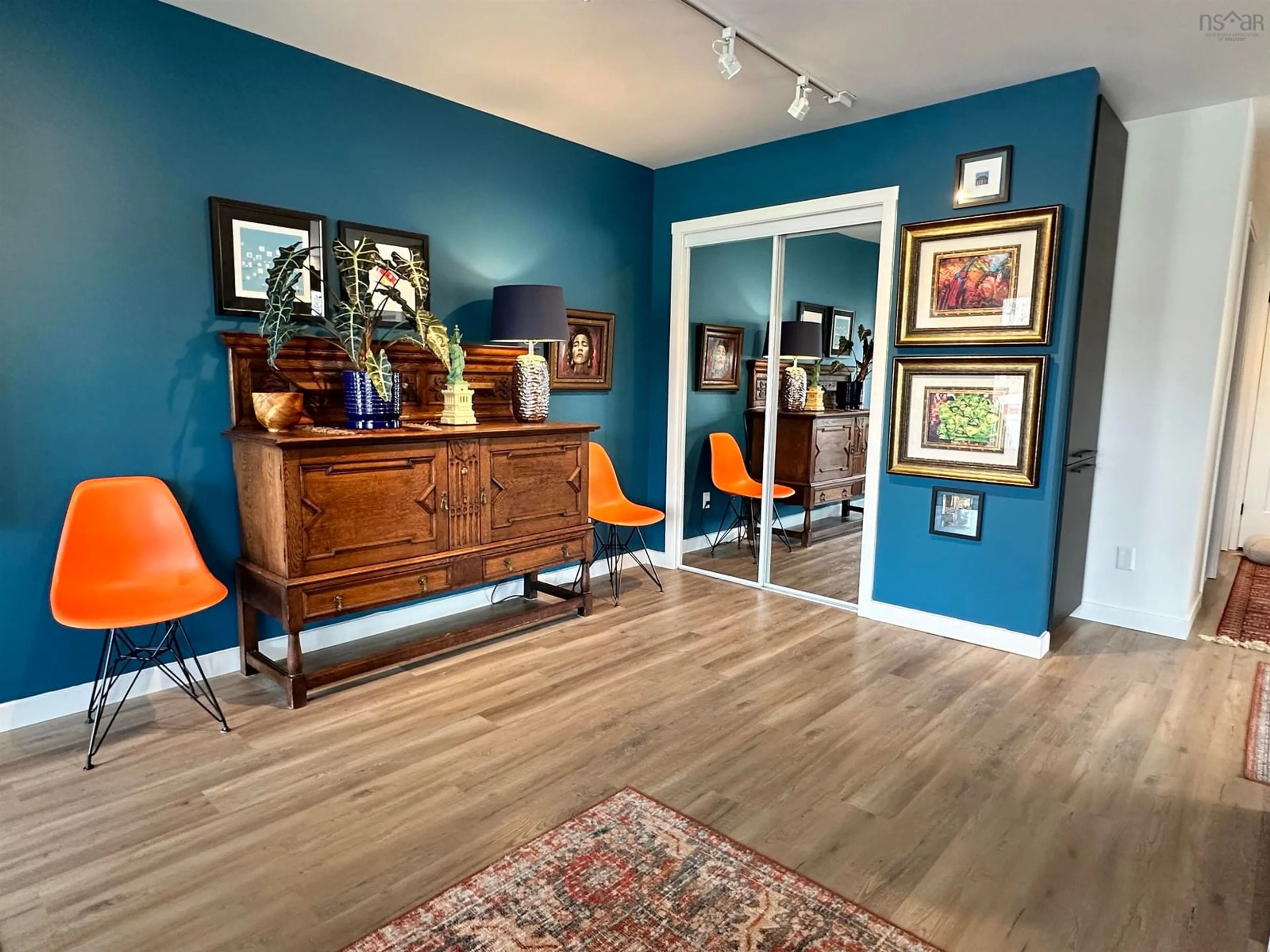Indoor entryway for 48 Ridgecrest Dr, Bridgewater Nova Scotia B4V 7J6
