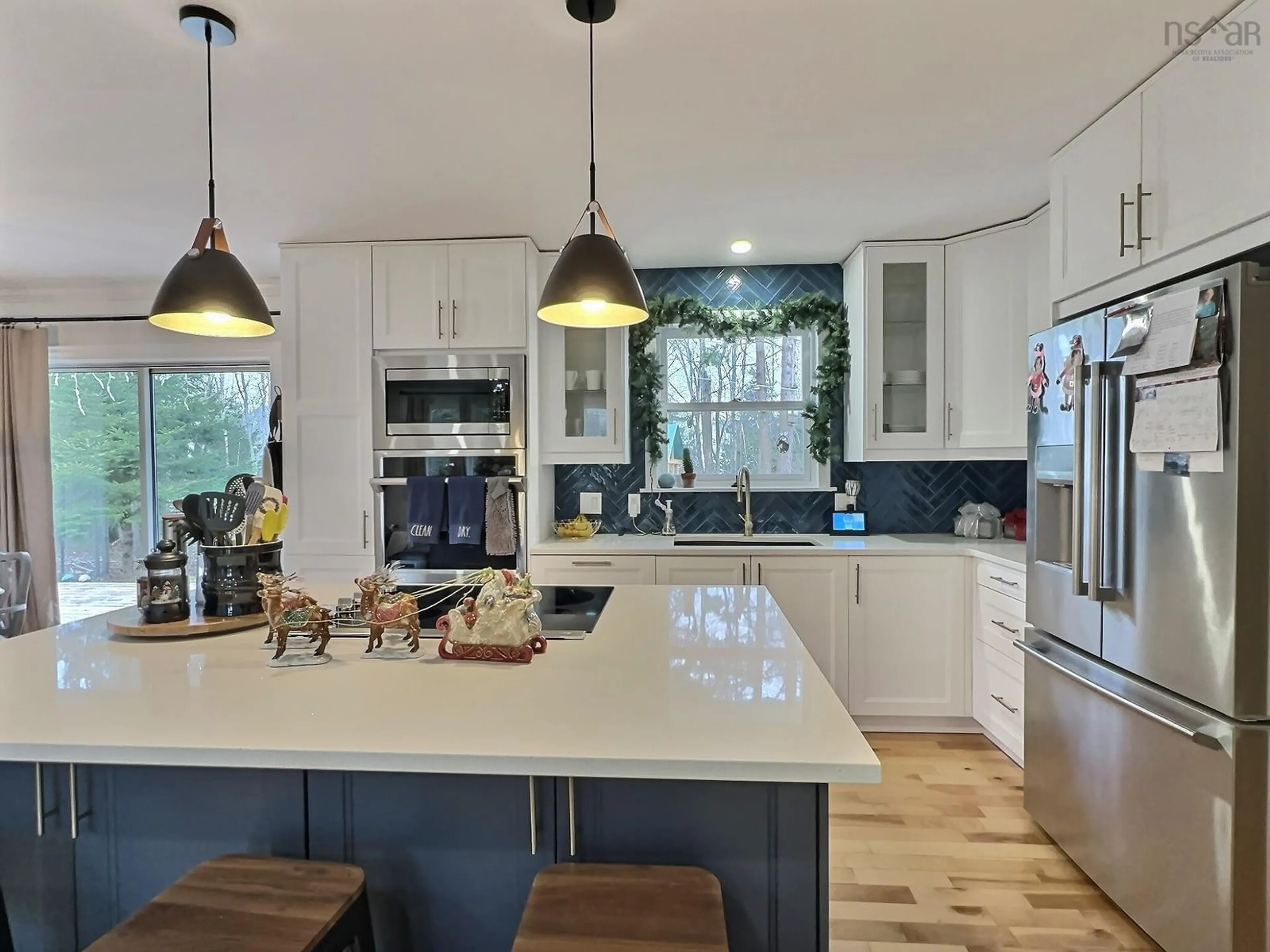 Contemporary kitchen, unknown for 7 Saxonhurst Dr, Bible Hill Nova Scotia B6L 4G5