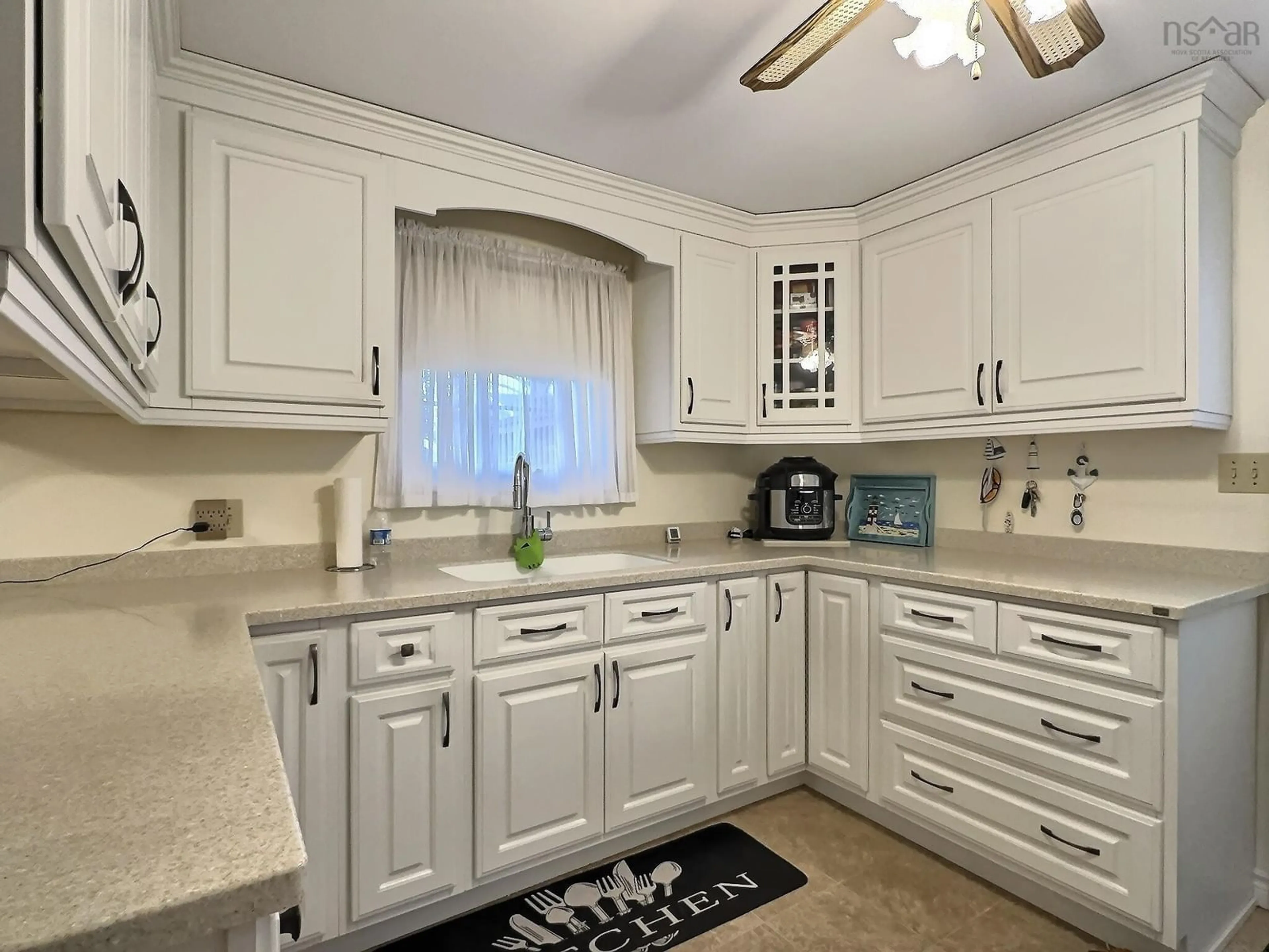 Standard kitchen, ceramic/tile floor for 16 Thompson Dr, Bible Hill Nova Scotia B2N 5L6