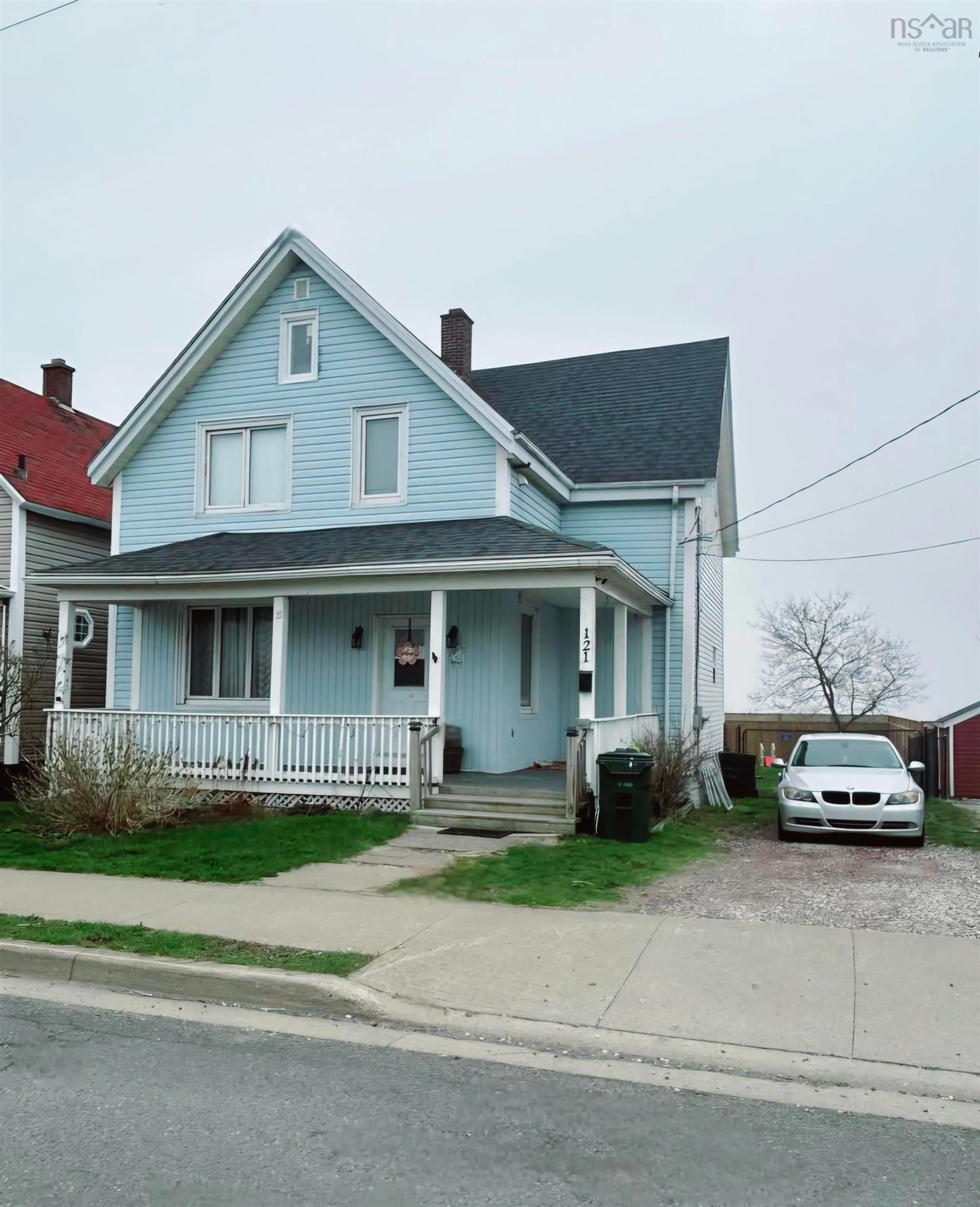 Home with vinyl exterior material, street for 121 Victoria St, Glace Bay Nova Scotia B1A 2Z7