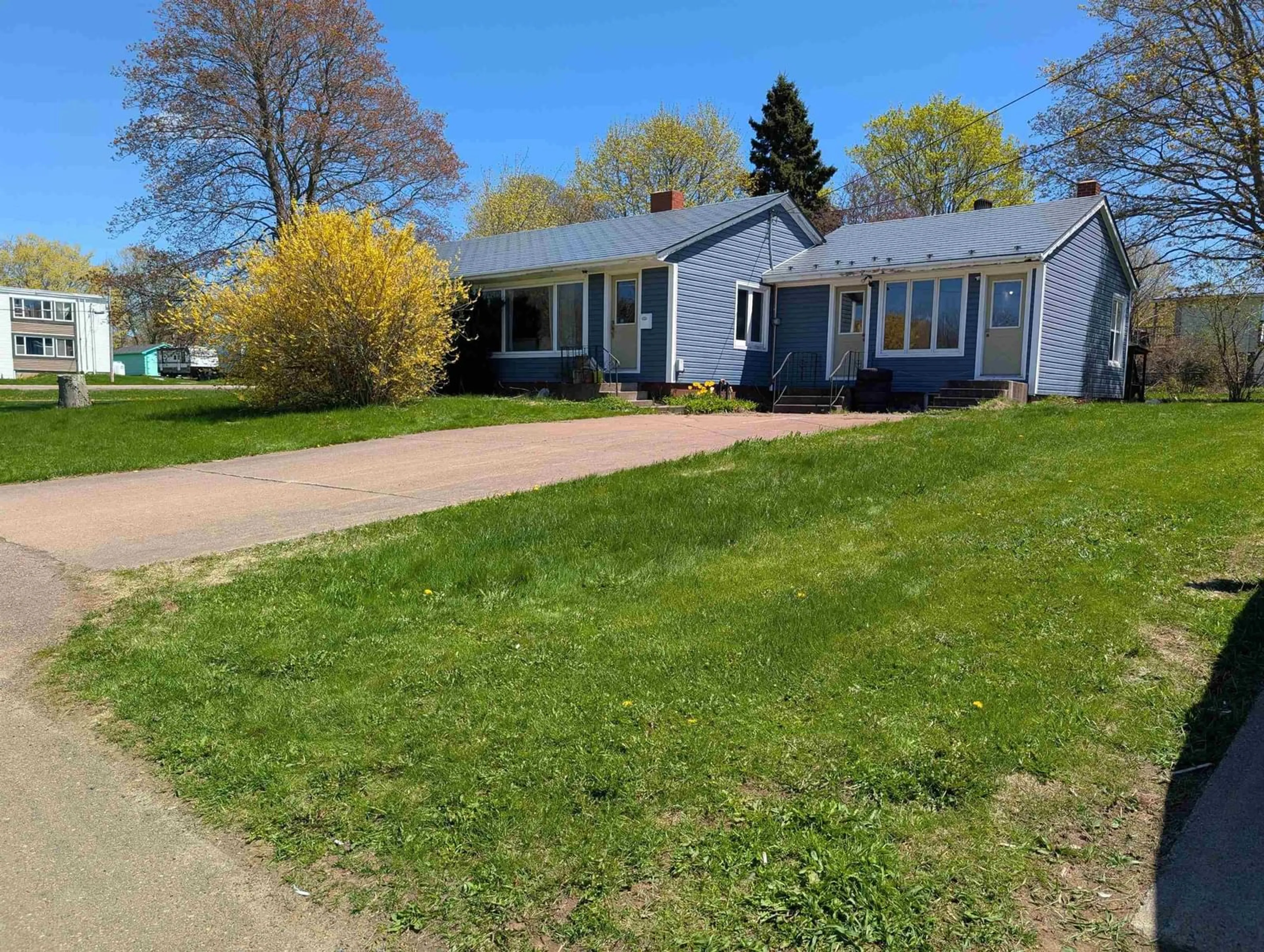 A pic from outside/outdoor area/front of a property/back of a property/a pic from drone, street for 6 Dickey St, Amherst Nova Scotia B4H 2H7