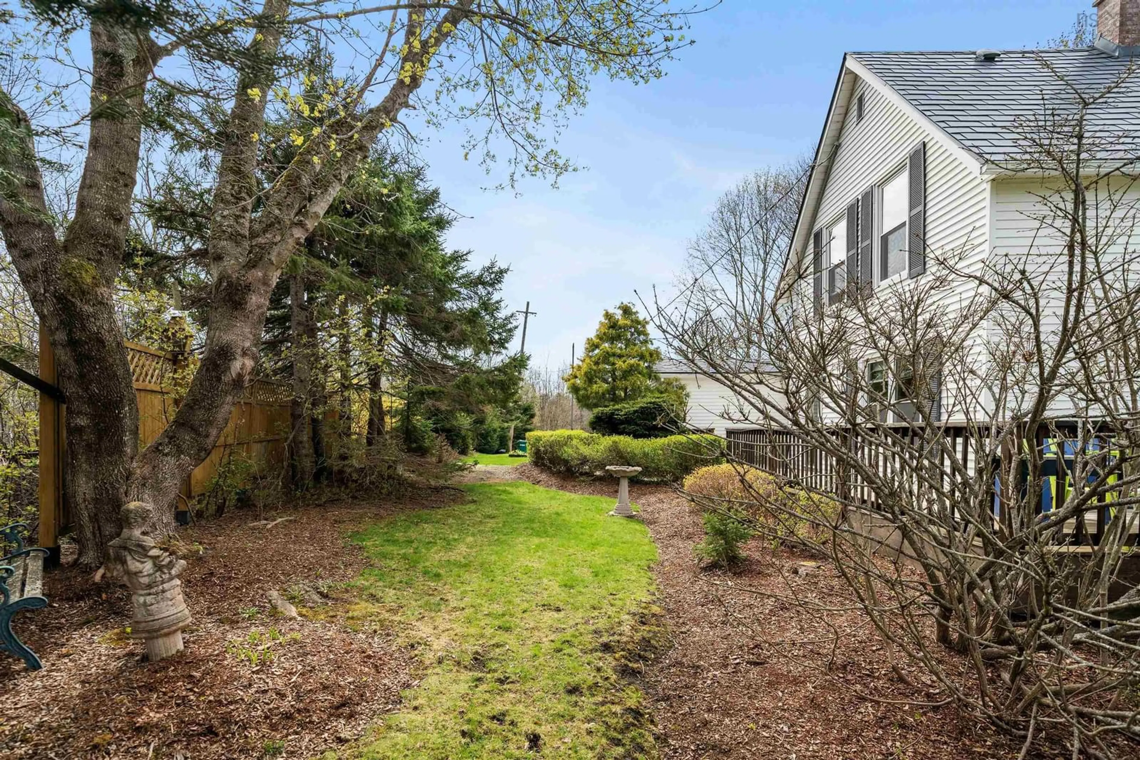 Unknown for 1932 College St, Westville Nova Scotia B0K 2A0