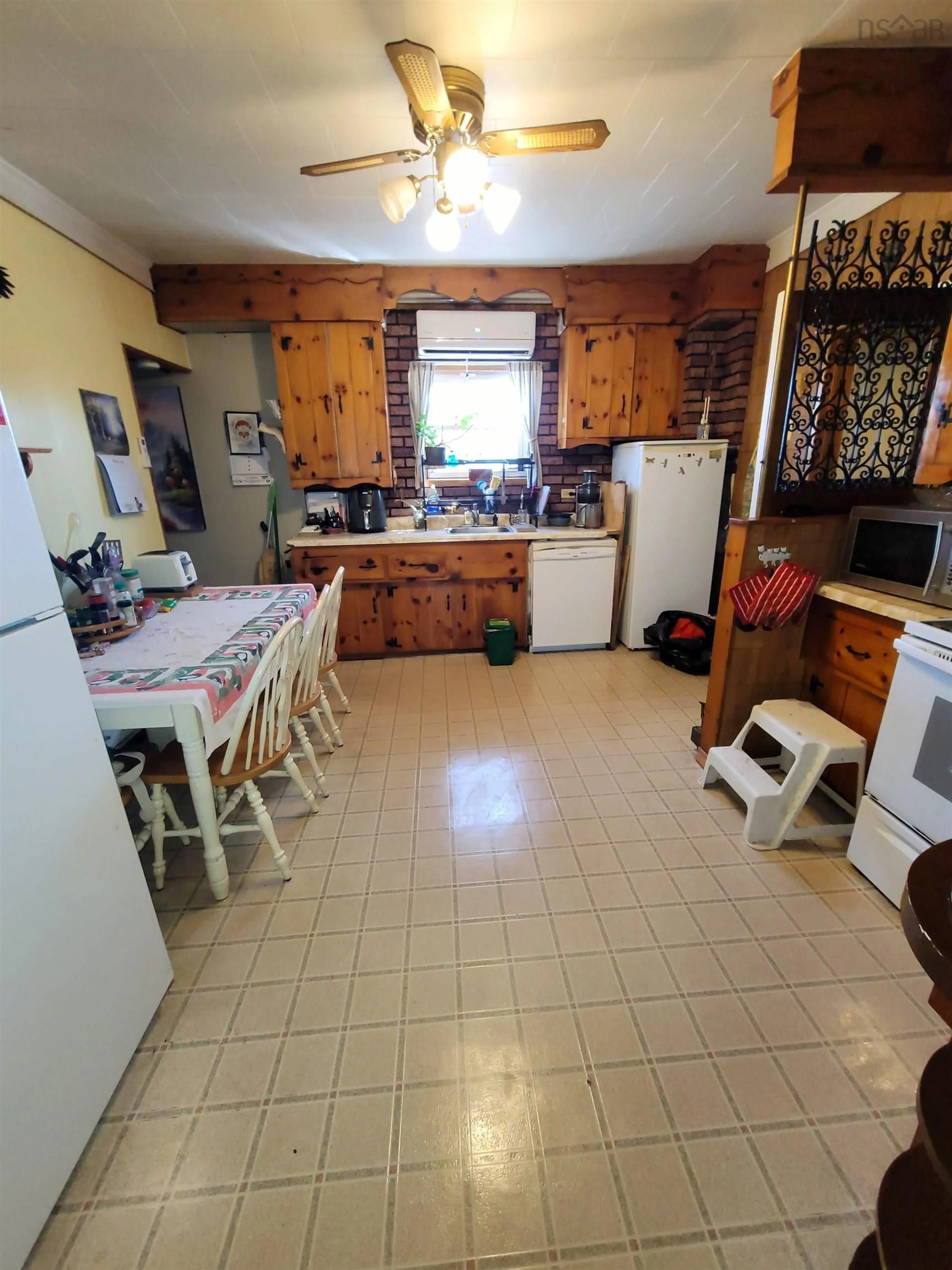 A pic of a room for 47 Sterling Rd, Glace Bay Nova Scotia B1A 3X8