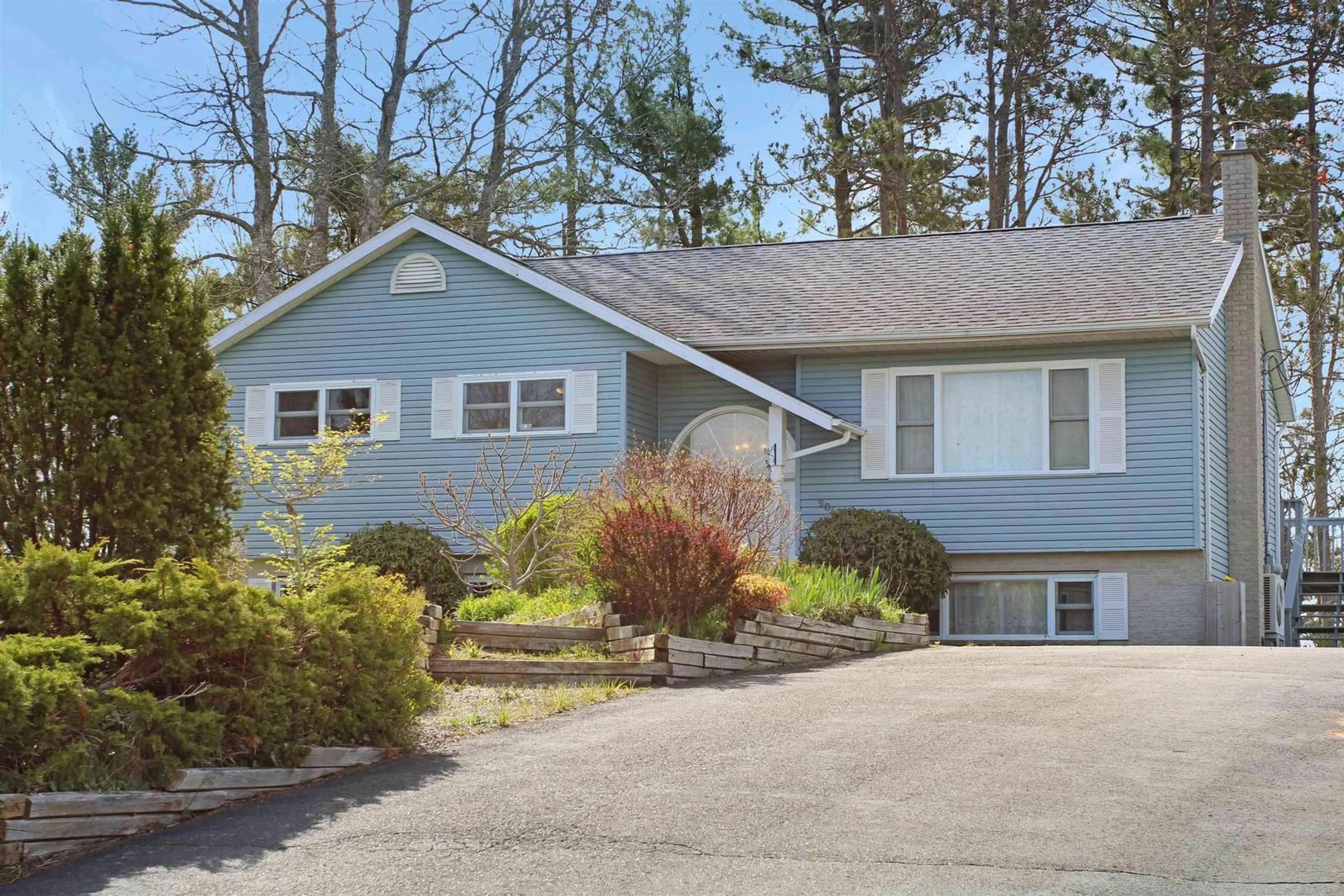 Home with vinyl exterior material, unknown for 904 Old French Rd, Kingston Nova Scotia B0P 1R0