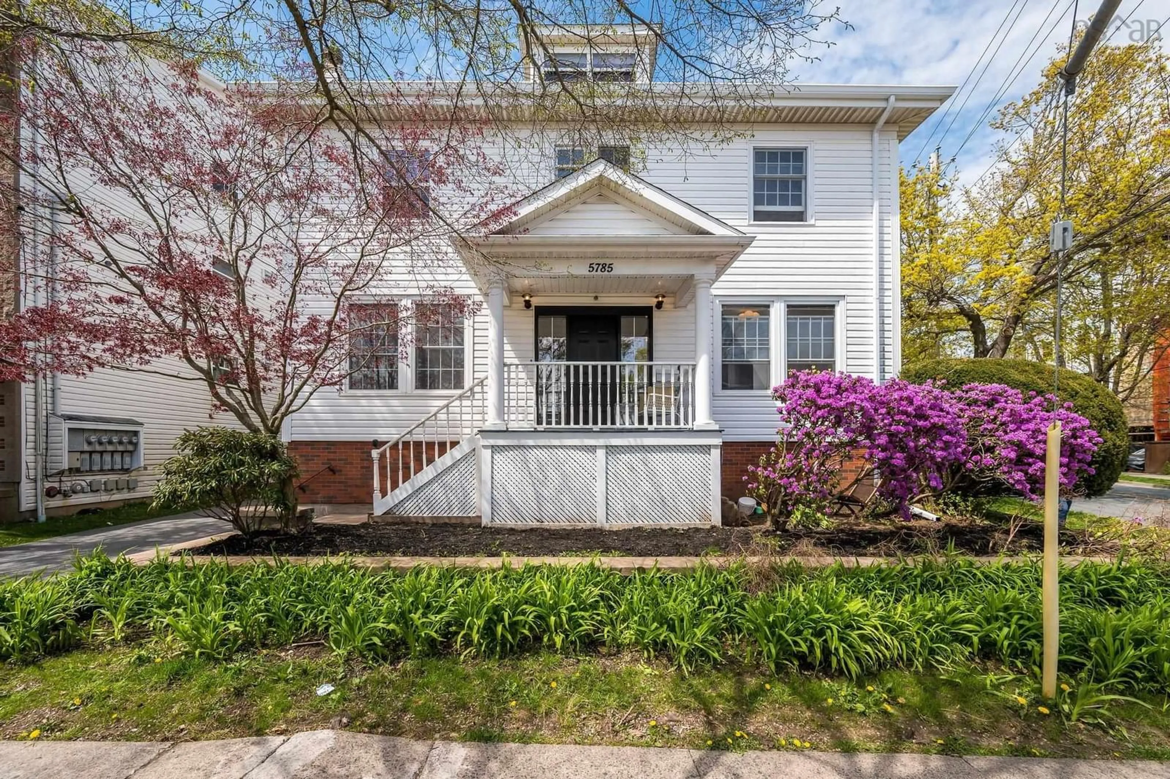 Home with brick exterior material, street for 5785 Inglis St, Halifax Nova Scotia B3H 4M9
