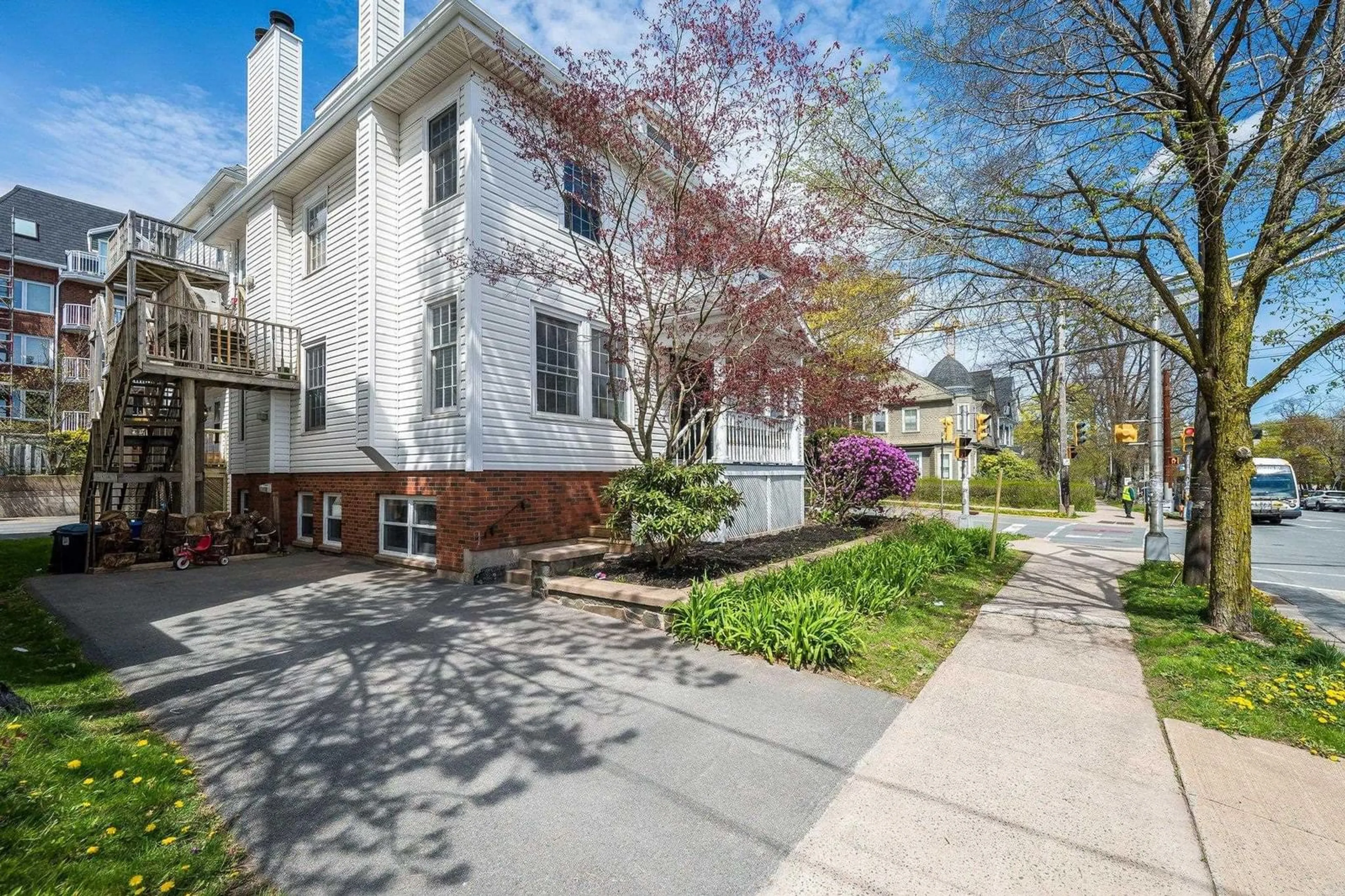 Unknown for 5785 Inglis St, Halifax Nova Scotia B3H 4M9
