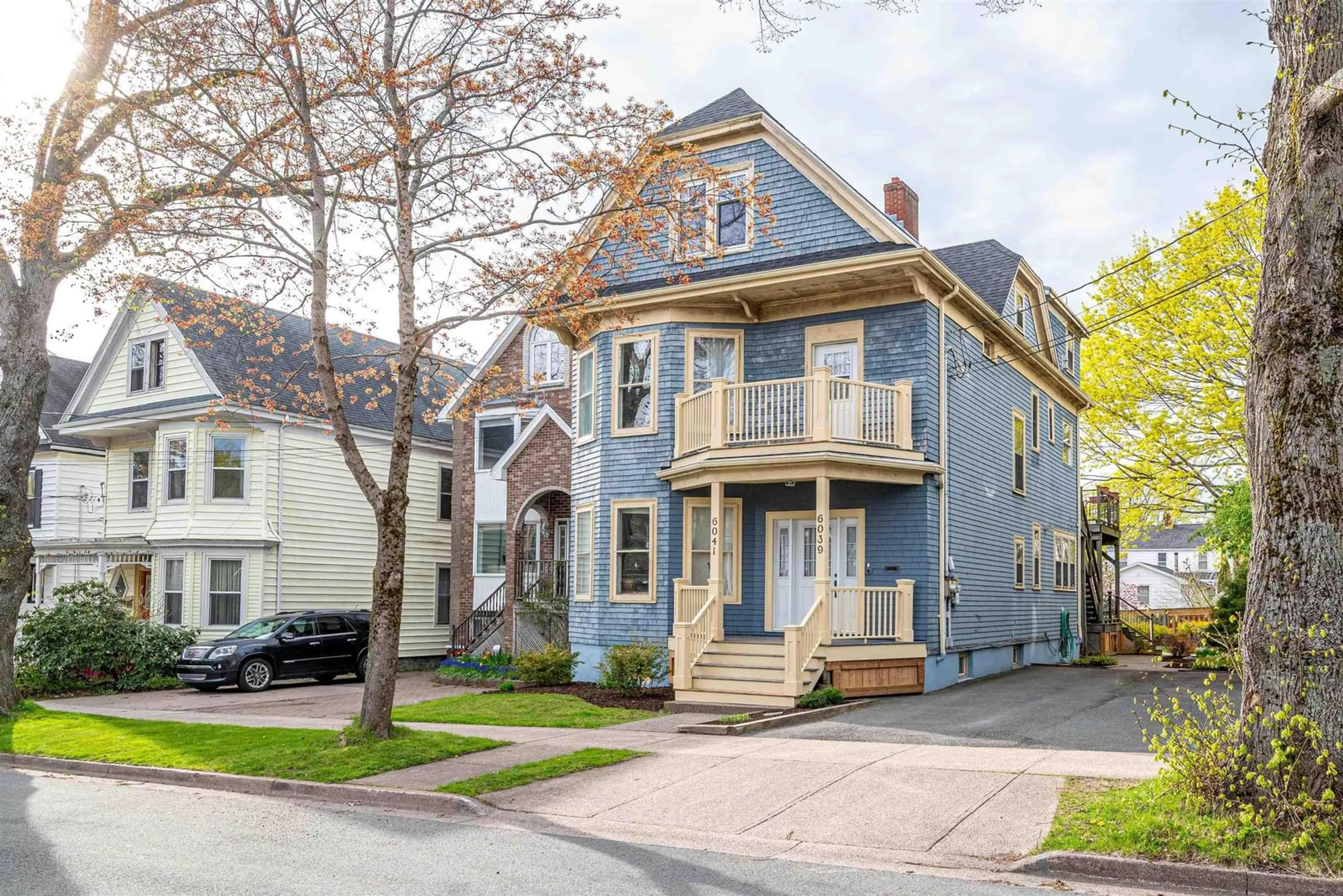 Home with vinyl exterior material, street for 6041 Cherry St #6039, Halifax Nova Scotia B3H 2K4