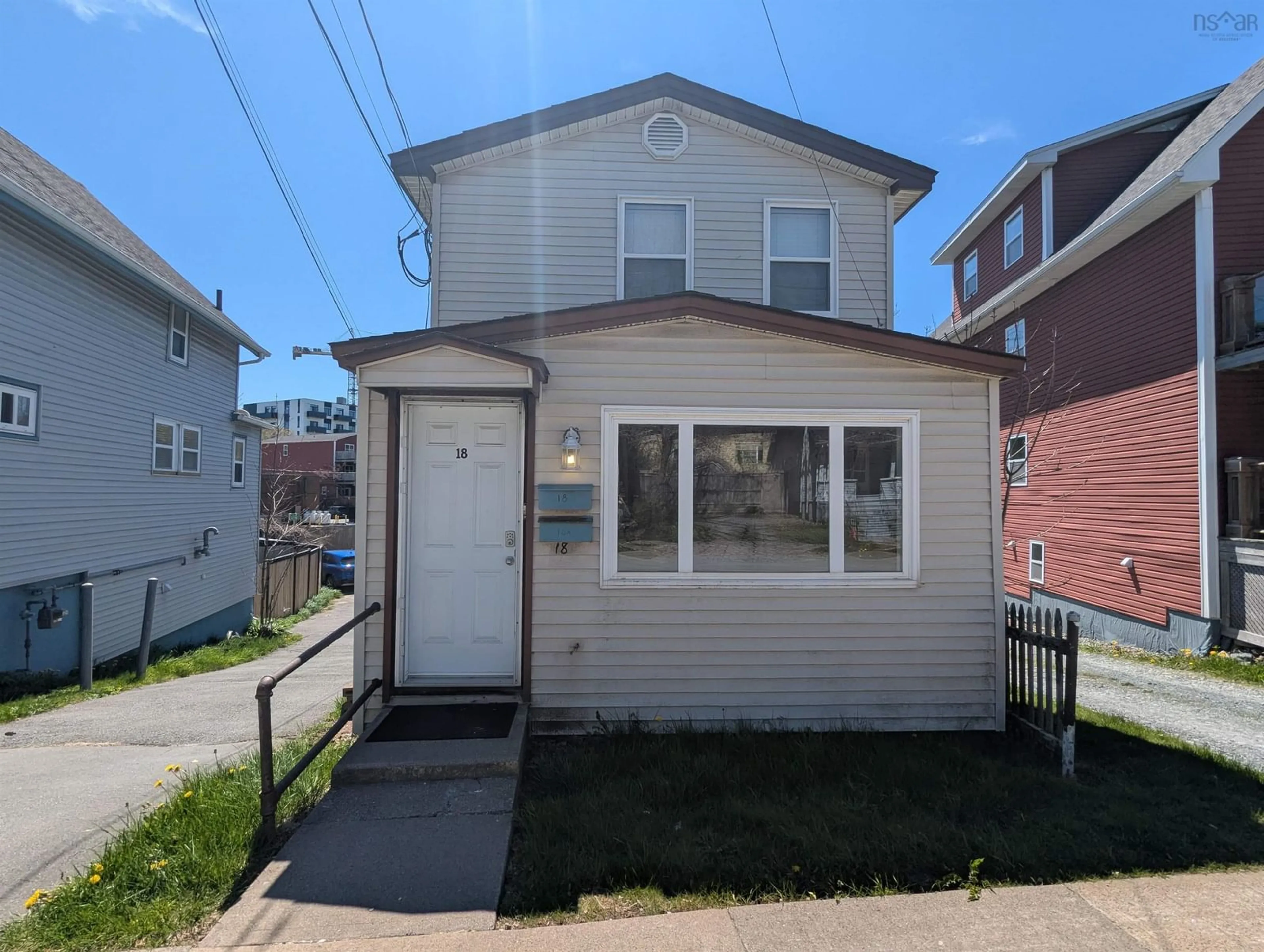 Home with vinyl exterior material, street for 18/18A Pleasant St, Dartmouth Nova Scotia B2Y 3P2