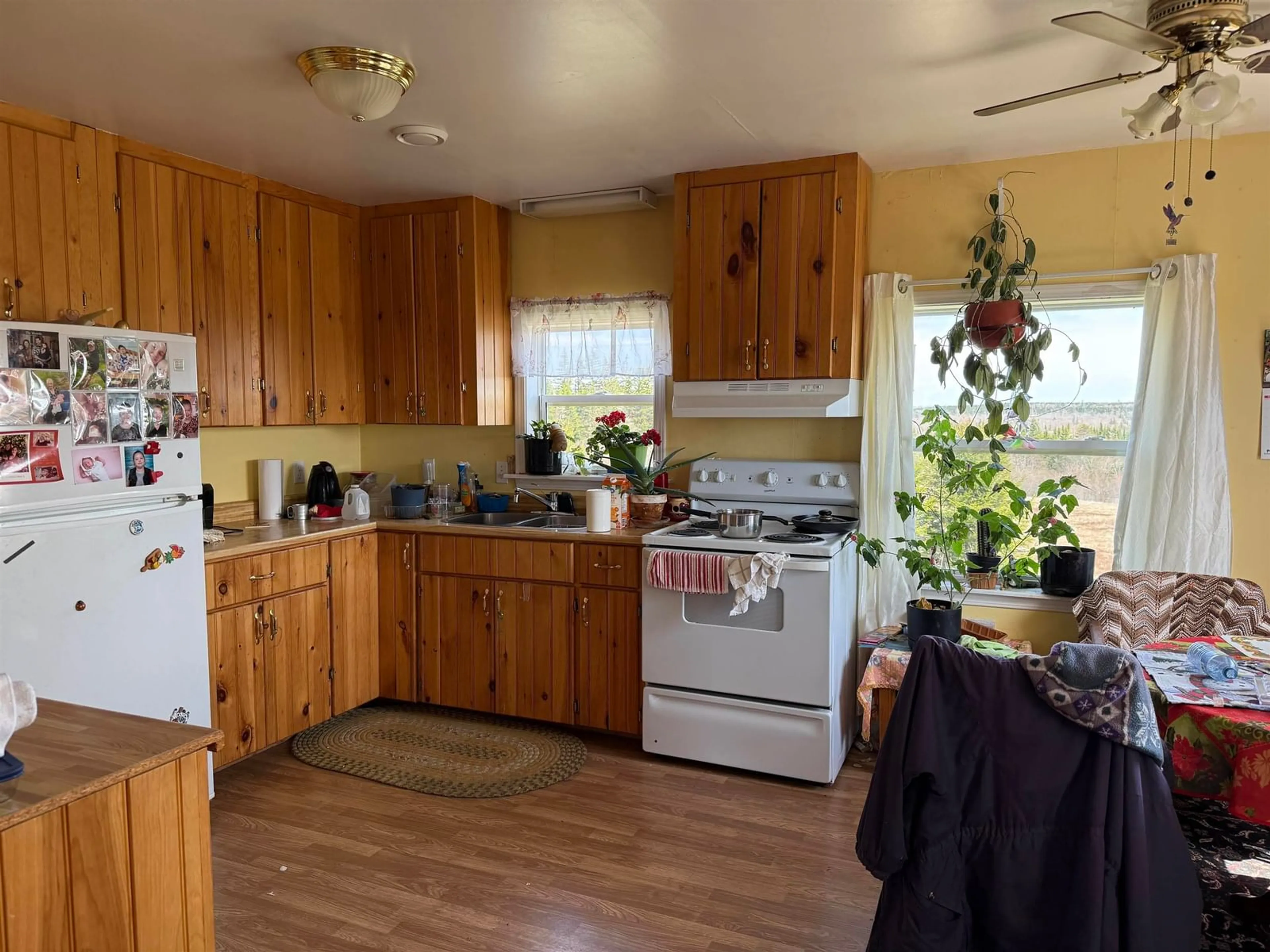 Standard kitchen, wood/laminate floor for 495 Montreal Rd, West River Station Nova Scotia B0K 1Z0