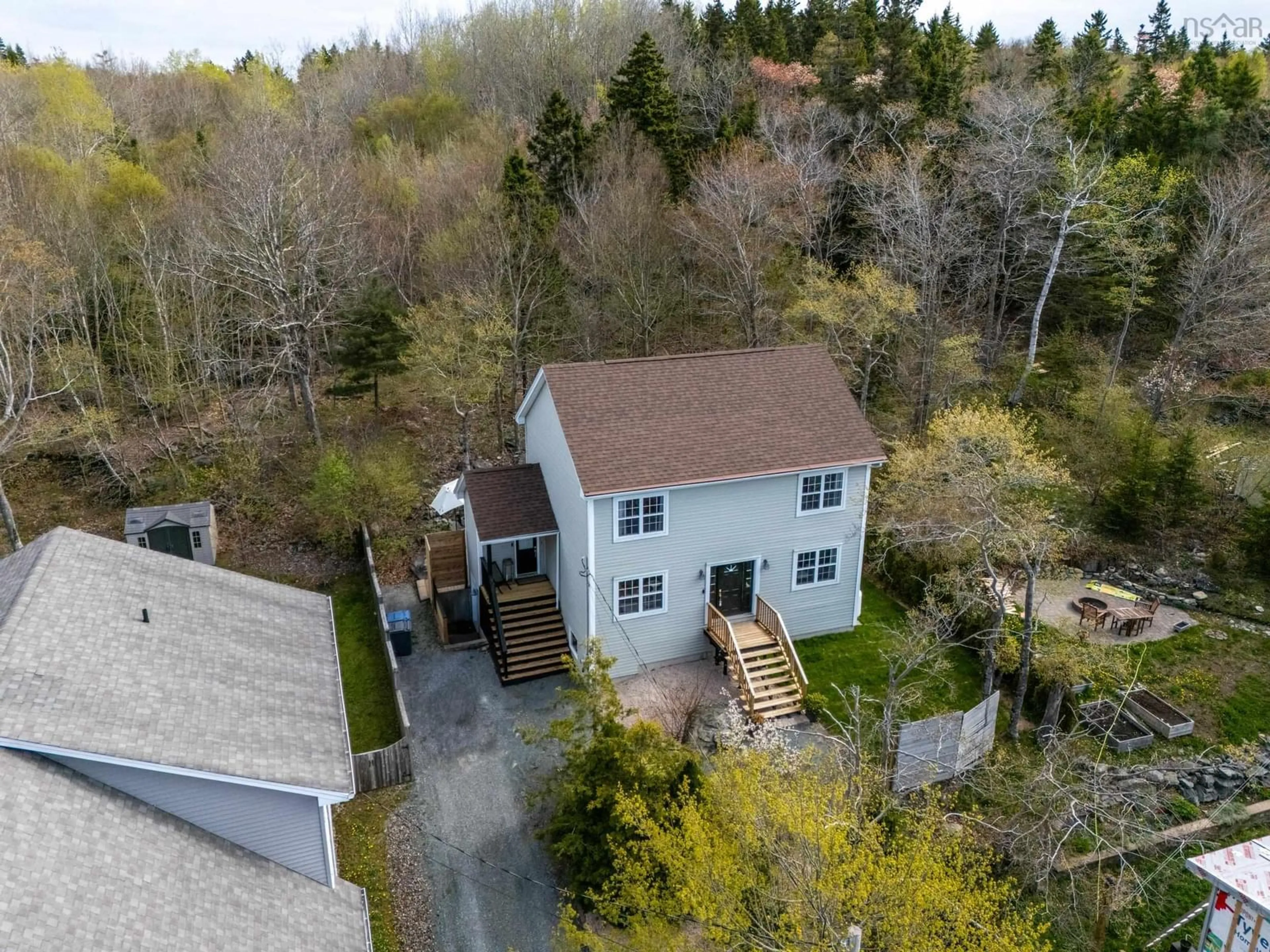 A pic from outside/outdoor area/front of a property/back of a property/a pic from drone, street for 826 Waverley Rd, Dartmouth Nova Scotia B2X 2G7