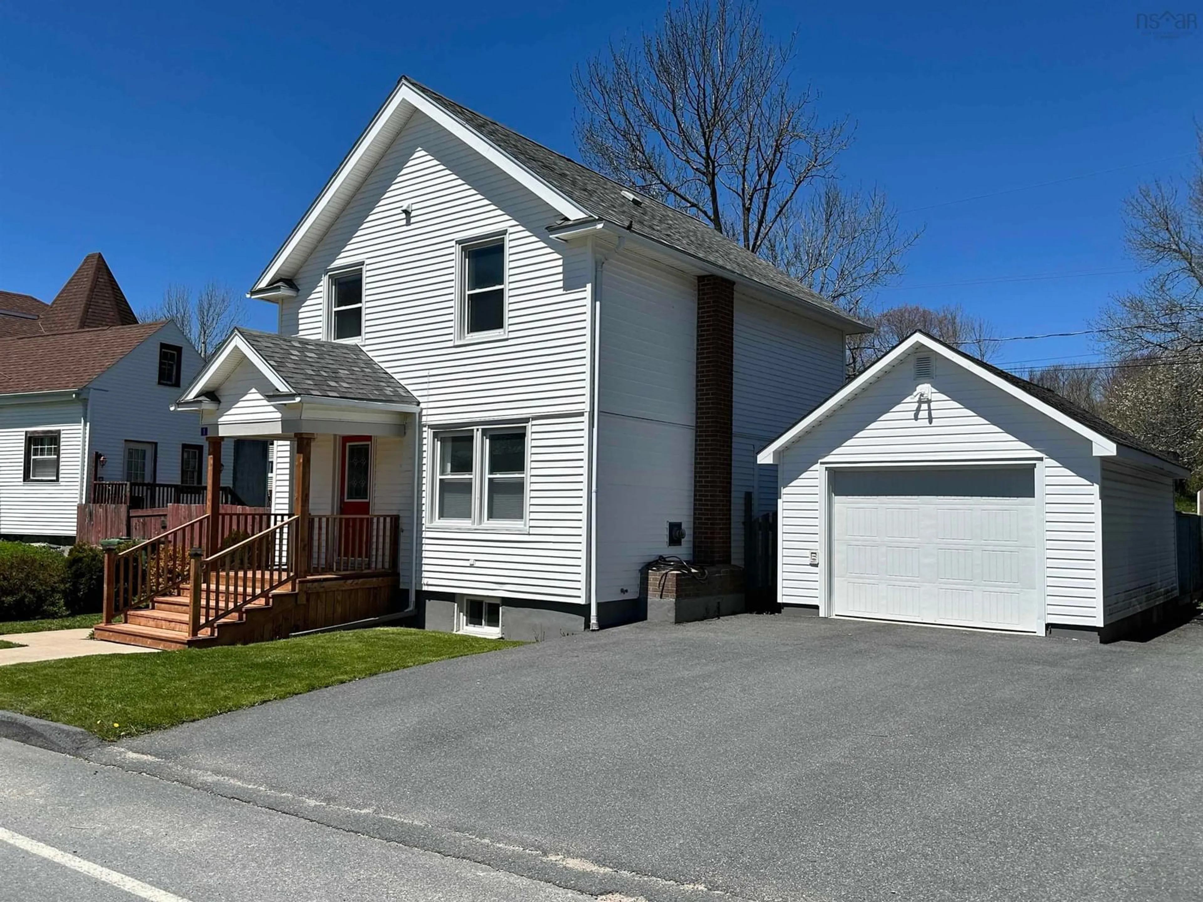 Home with vinyl exterior material, street for 1 Markland Ave, Brooklyn Nova Scotia B0J 1H0