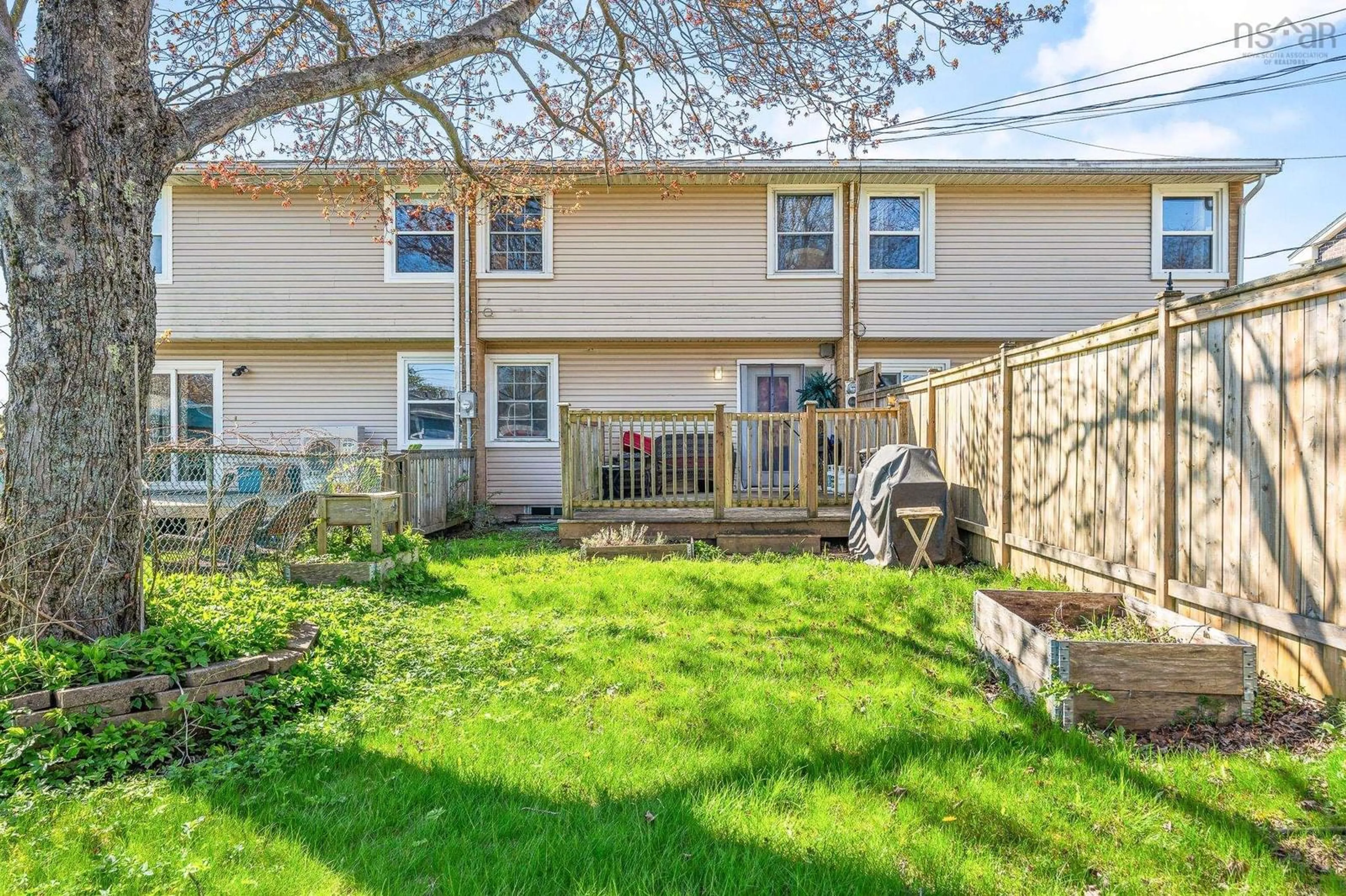 Patio, street for 16 Aberdeen Crt, Dartmouth Nova Scotia B2X 1K4
