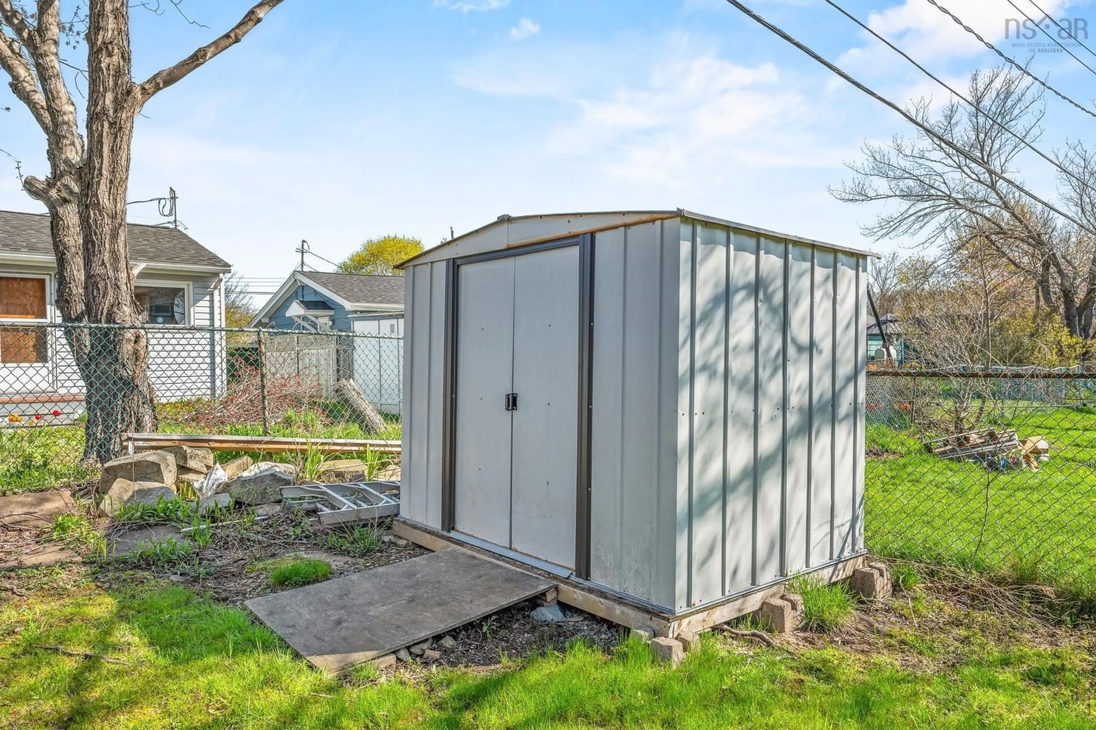 Shed for 16 Aberdeen Crt, Dartmouth Nova Scotia B2X 1K4