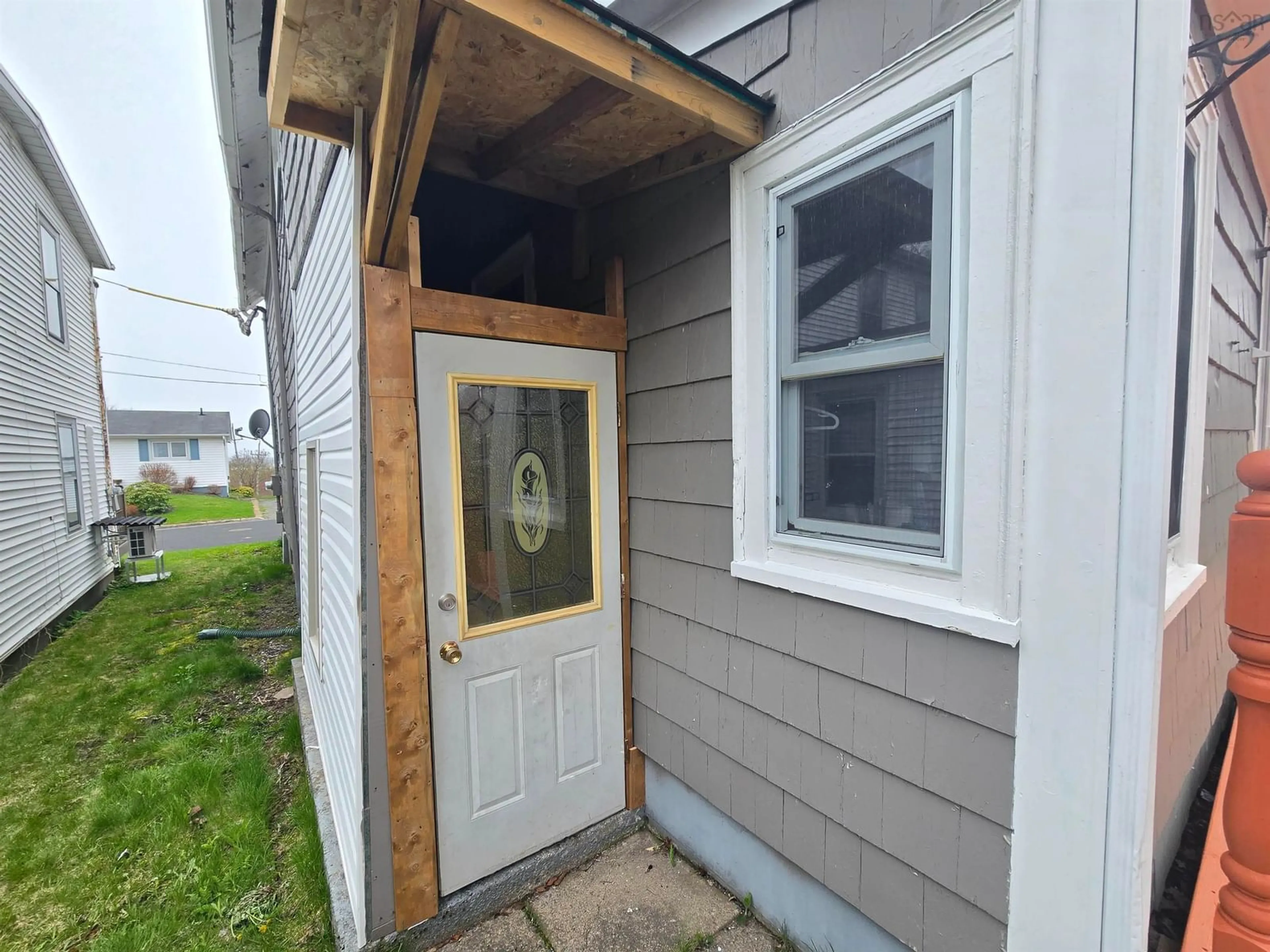 Unknown for 4 Ash St, Sydney Nova Scotia B1P 3B9