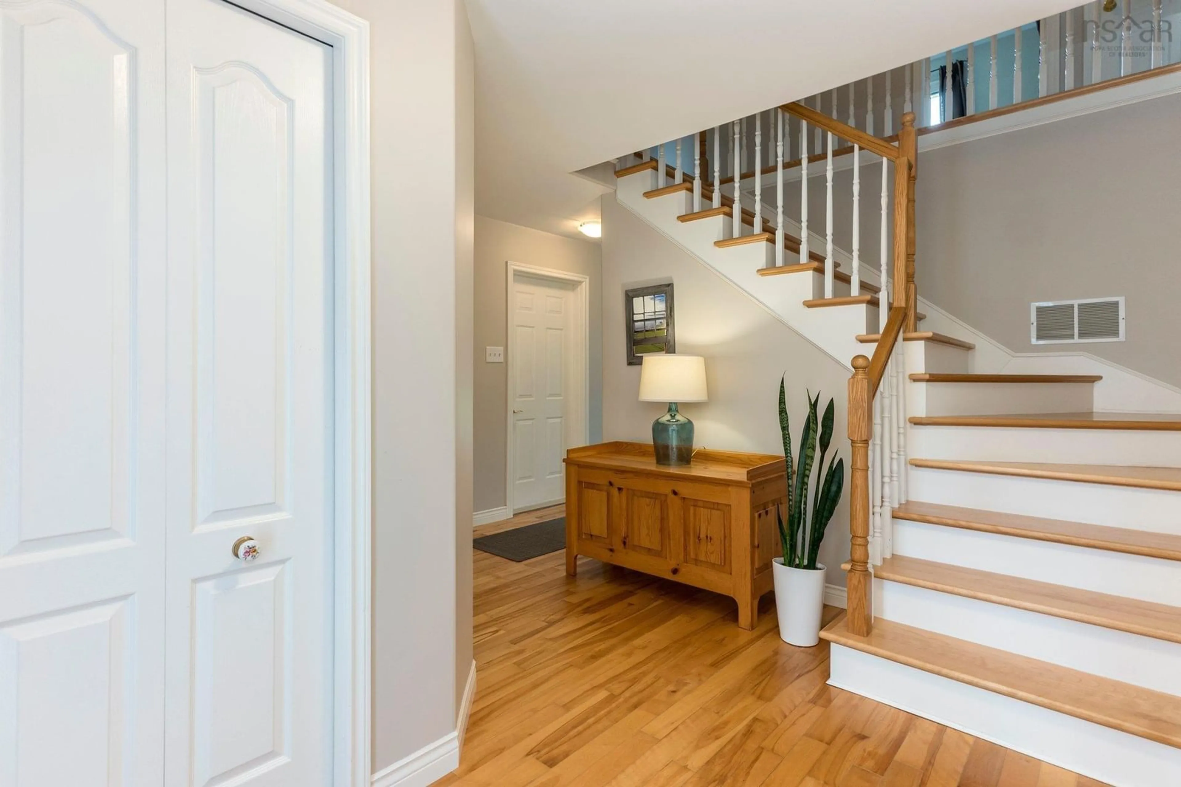 Indoor entryway for 227 St George Blvd, Hammonds Plains Nova Scotia B4B 1K7