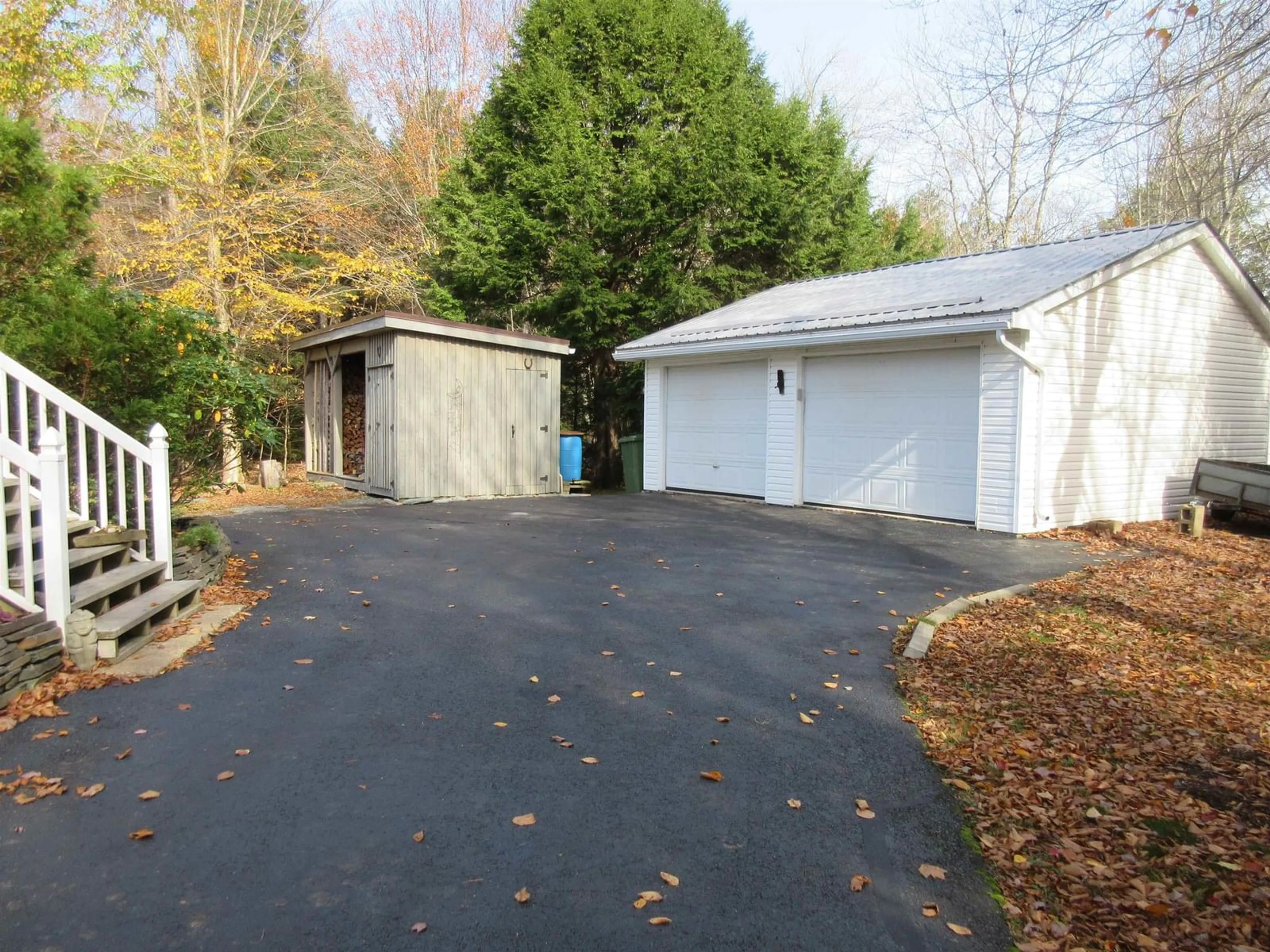 Indoor garage for 101 Catidian Place Rd, Hebbville Nova Scotia B4V 7A7