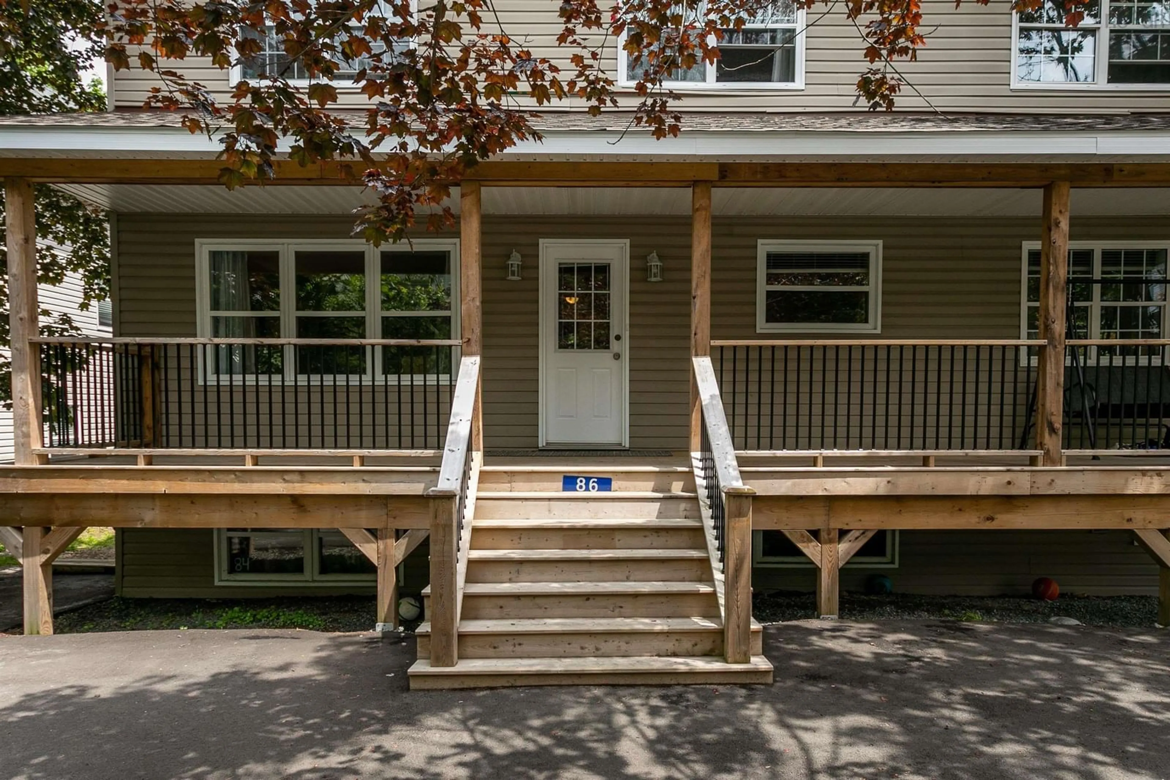 Unknown for 84/86 Woodbury Dr, Halifax Nova Scotia B3M 1Z5