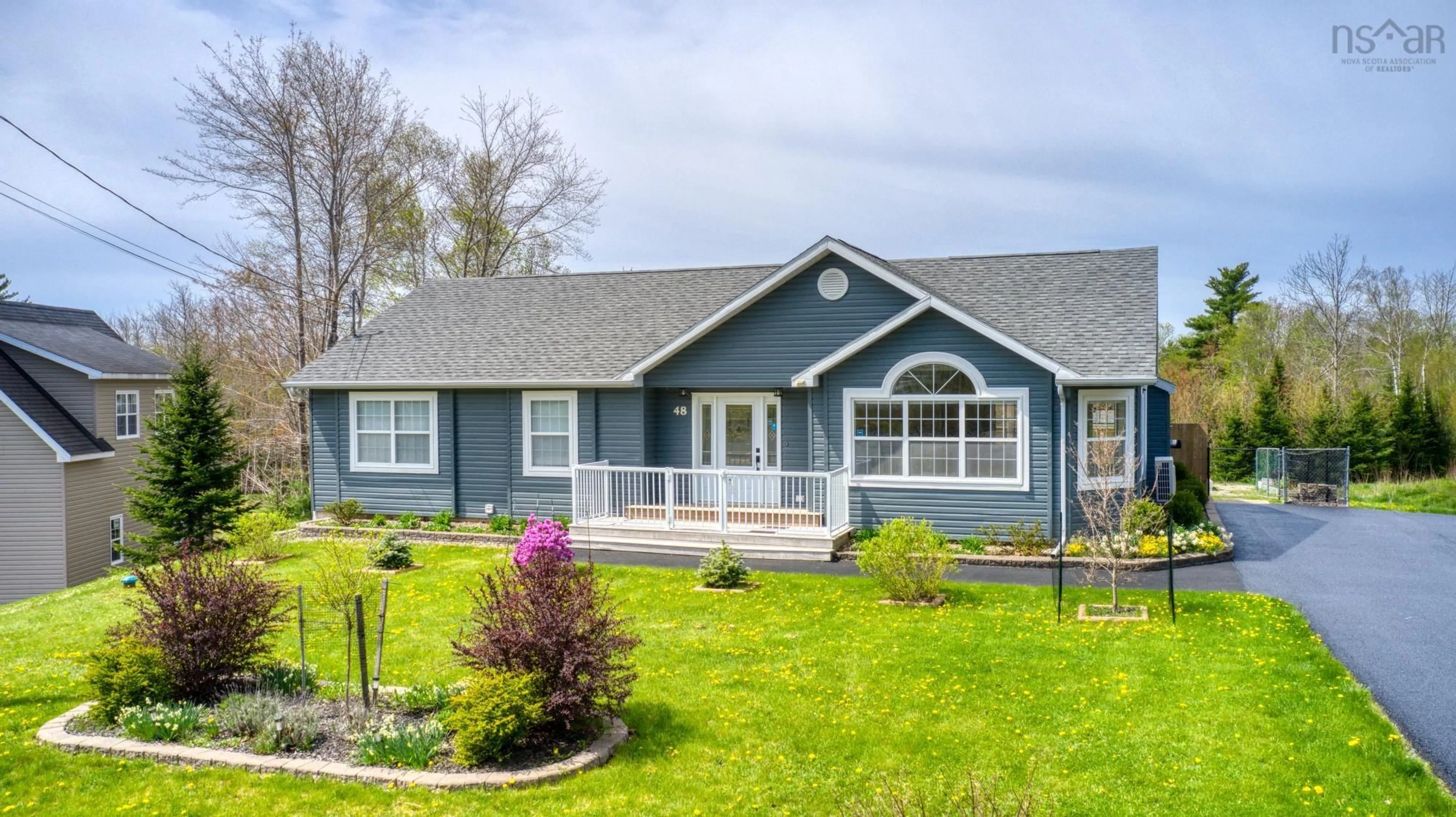 Home with vinyl exterior material, unknown for 48 Craig Chandler Dr, Pine Grove Nova Scotia B4V 7Z9