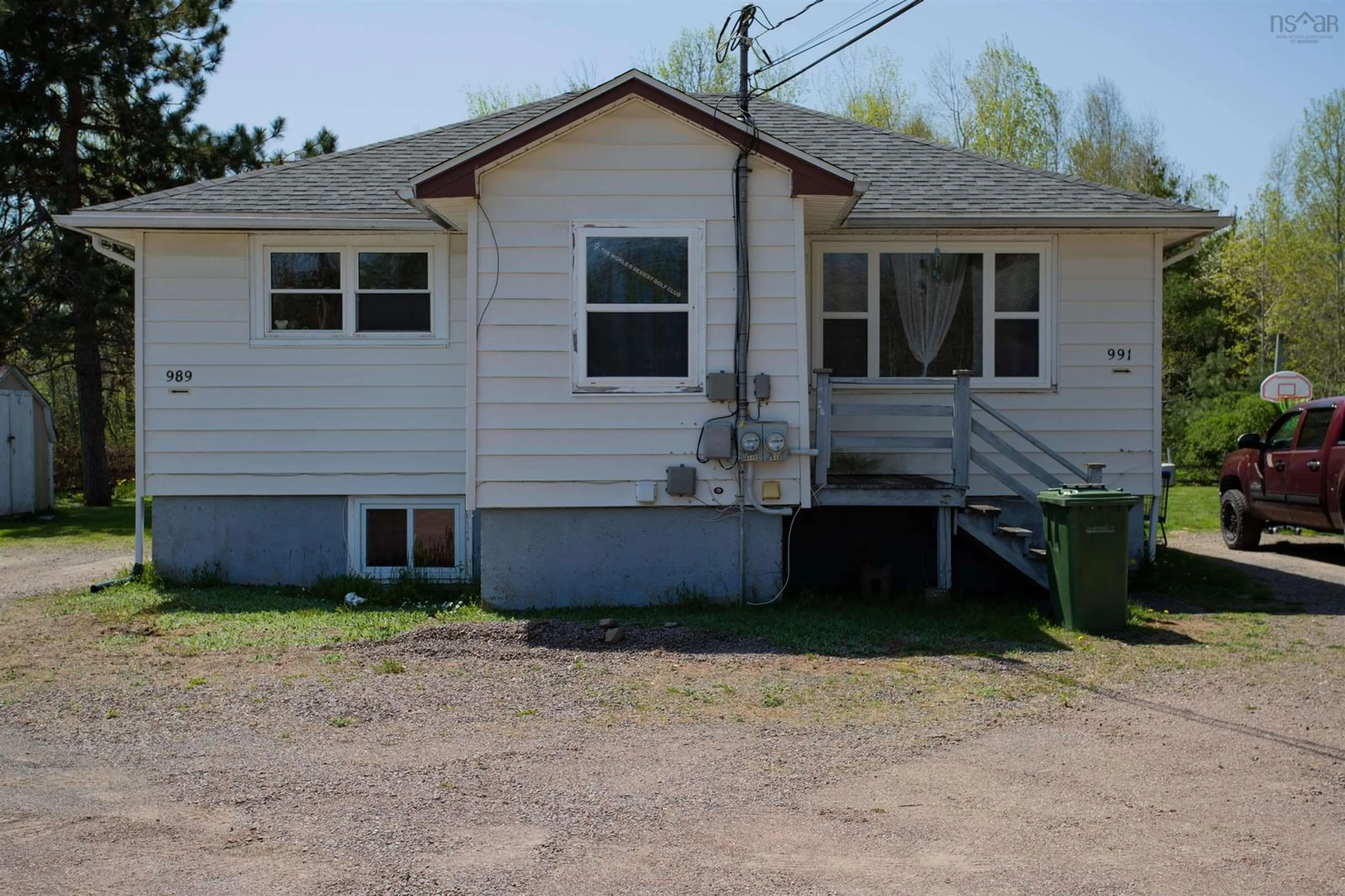 Home with vinyl exterior material, street for 989-991 Glasgow Ave, Greenwood Nova Scotia B0P 1R0